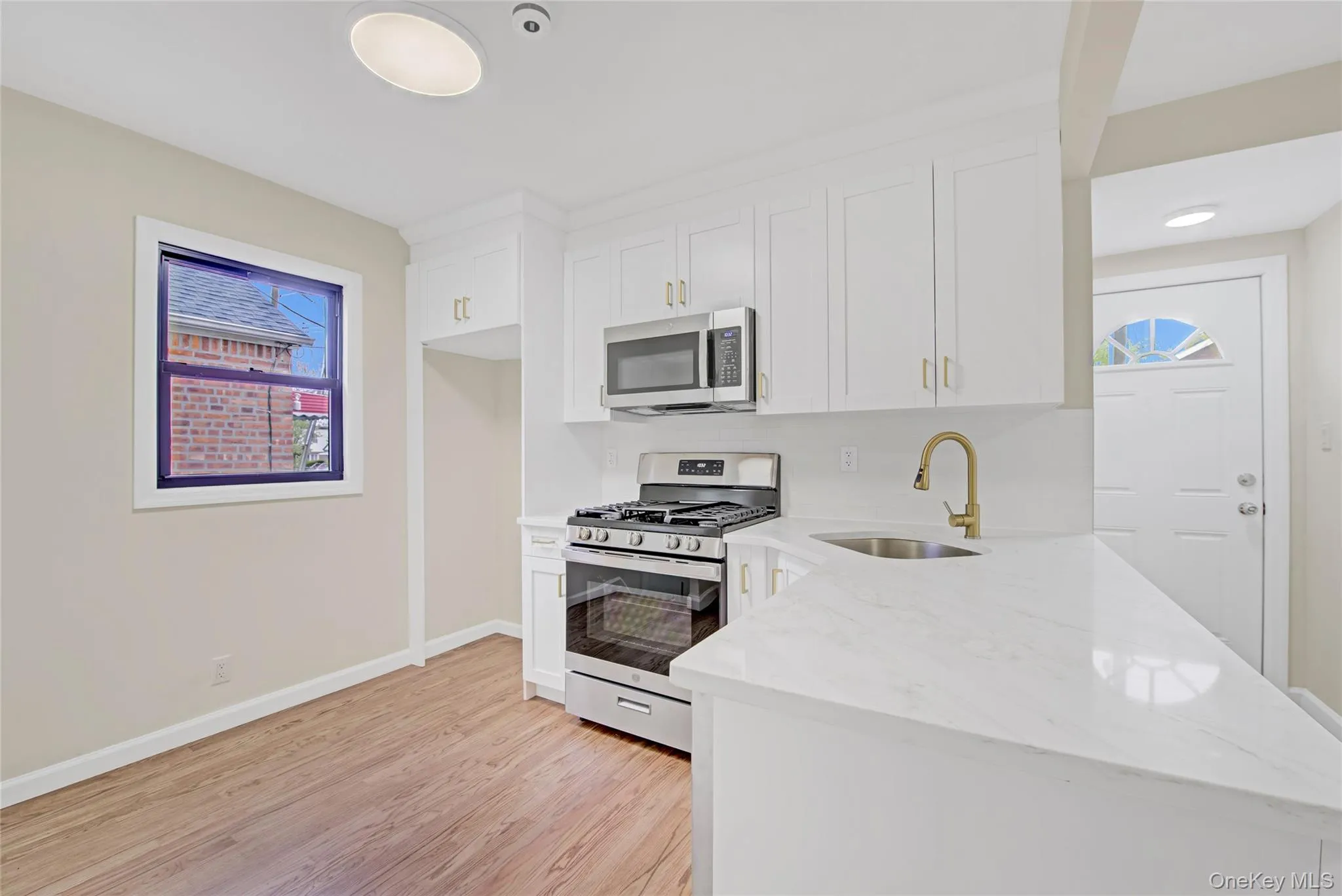 223-15 114th Road, New York, NY, 3 Bedrooms Bedrooms, 6 Rooms Rooms,1 BathroomBathrooms,Residential,For Rent,114th,0,995268 223-15 114th Road, New York, NY, 3 Bedrooms Bedrooms, 6 Rooms Rooms,1 BathroomBathrooms,Residential,For Rent,114th,0,995268