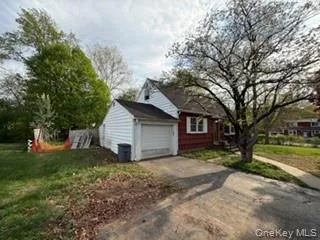 13 Venter Lane, Orangetown, NY, 4 Bedrooms Bedrooms, 9 Rooms Rooms,2 BathroomsBathrooms,Residential Sale,For Rent,Venter,0,995276 13 Venter Lane, Orangetown, NY, 4 Bedrooms Bedrooms, 9 Rooms Rooms,2 BathroomsBathrooms,Residential Sale,For Rent,Venter,0,995276