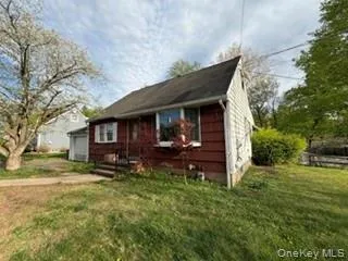 13 Venter Lane, Orangetown, NY, 4 Bedrooms Bedrooms, 9 Rooms Rooms,2 BathroomsBathrooms,Residential Sale,For Rent,Venter,0,995276 13 Venter Lane, Orangetown, NY, 4 Bedrooms Bedrooms, 9 Rooms Rooms,2 BathroomsBathrooms,Residential Sale,For Rent,Venter,0,995276