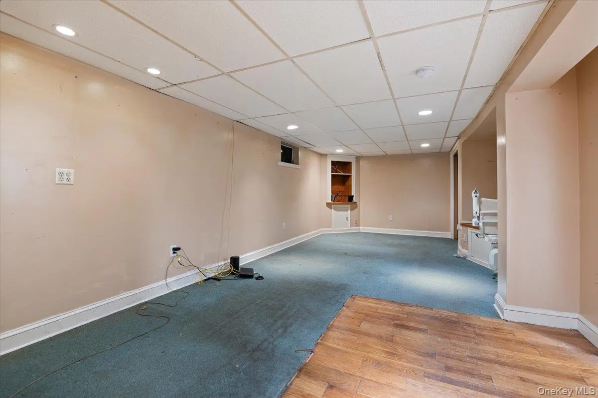 101 Red Oak Court, Brookhaven, NY, 3 Bedrooms Bedrooms, 7 Rooms Rooms,2 BathroomsBathrooms,Residential,For Rent,Red Oak,0,995289 101 Red Oak Court, Brookhaven, NY, 3 Bedrooms Bedrooms, 7 Rooms Rooms,2 BathroomsBathrooms,Residential,For Rent,Red Oak,0,995289
