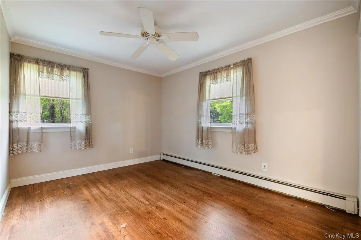 101 Red Oak Court, Brookhaven, NY, 3 Bedrooms Bedrooms, 7 Rooms Rooms,2 BathroomsBathrooms,Residential,For Rent,Red Oak,0,995289 101 Red Oak Court, Brookhaven, NY, 3 Bedrooms Bedrooms, 7 Rooms Rooms,2 BathroomsBathrooms,Residential,For Rent,Red Oak,0,995289