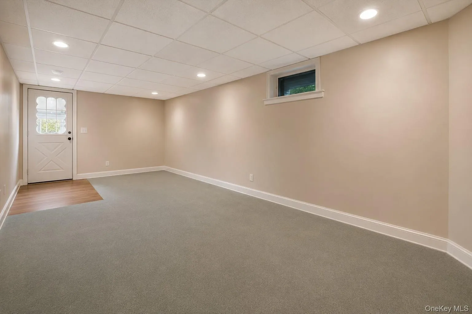 101 Red Oak Court, Brookhaven, NY, 3 Bedrooms Bedrooms, 7 Rooms Rooms,2 BathroomsBathrooms,Residential,For Rent,Red Oak,0,995289 101 Red Oak Court, Brookhaven, NY, 3 Bedrooms Bedrooms, 7 Rooms Rooms,2 BathroomsBathrooms,Residential,For Rent,Red Oak,0,995289