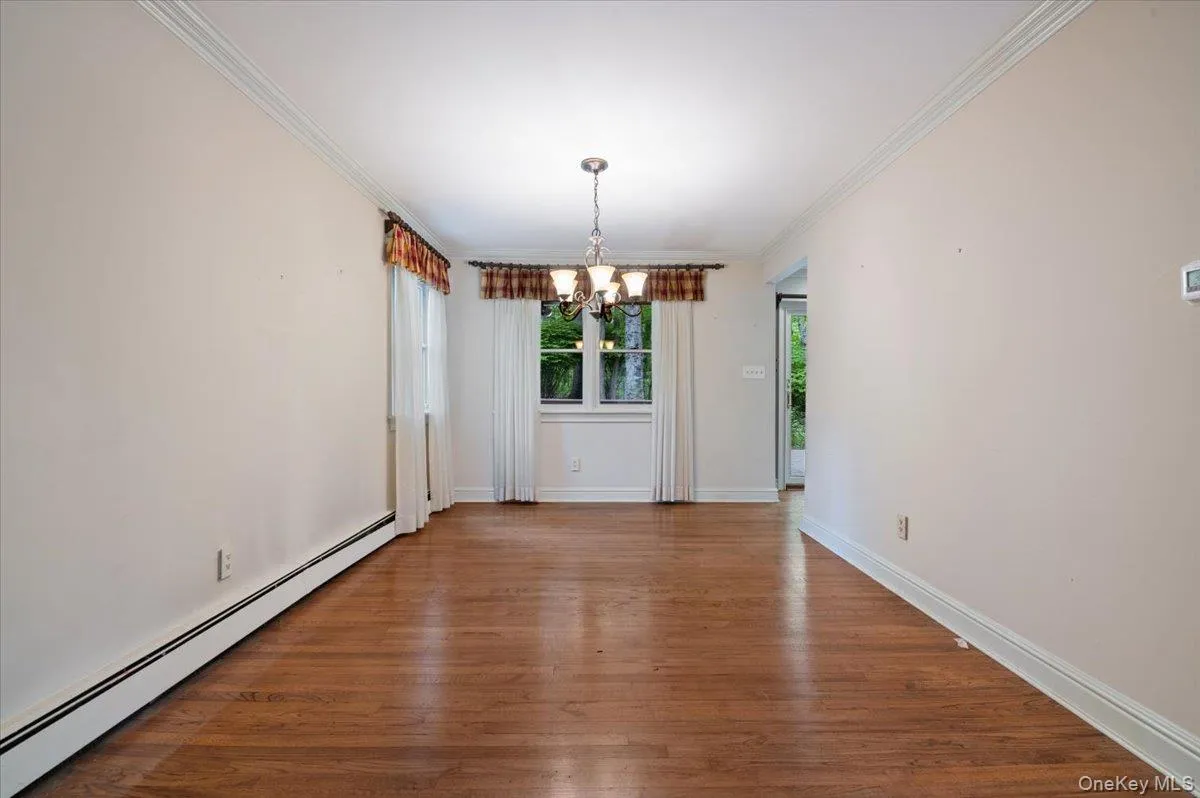 101 Red Oak Court, Brookhaven, NY, 3 Bedrooms Bedrooms, 7 Rooms Rooms,2 BathroomsBathrooms,Residential,For Rent,Red Oak,0,995289 101 Red Oak Court, Brookhaven, NY, 3 Bedrooms Bedrooms, 7 Rooms Rooms,2 BathroomsBathrooms,Residential,For Rent,Red Oak,0,995289