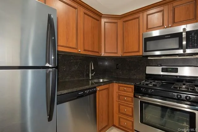 65 Fairfield Way, Smithtown, NY, 1 Bedroom Bedrooms, 3 Rooms Rooms,1 BathroomBathrooms,Residential Lease,For Rent,Fairfield,0,995297 65 Fairfield Way, Smithtown, NY, 1 Bedroom Bedrooms, 3 Rooms Rooms,1 BathroomBathrooms,Residential Lease,For Rent,Fairfield,0,995297