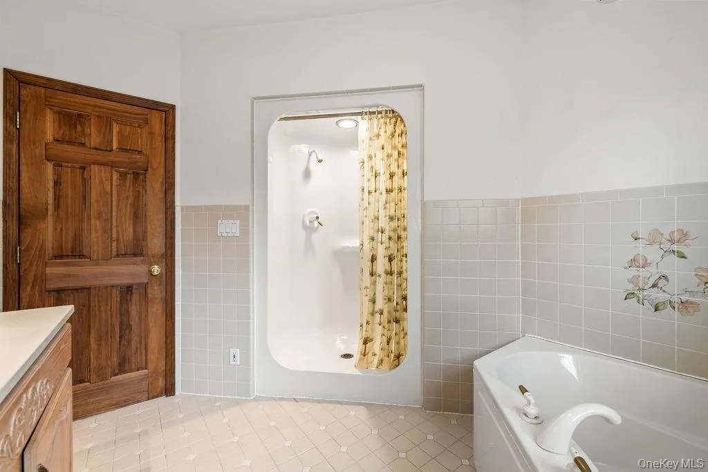 289 Seven Springs Mountain Road, Monroe, NY, 3 Bedrooms Bedrooms, 8 Rooms Rooms,2 BathroomsBathrooms,Residential,For Rent,Seven Springs Mountain,0,995300 289 Seven Springs Mountain Road, Monroe, NY, 3 Bedrooms Bedrooms, 8 Rooms Rooms,2 BathroomsBathrooms,Residential,For Rent,Seven Springs Mountain,0,995300