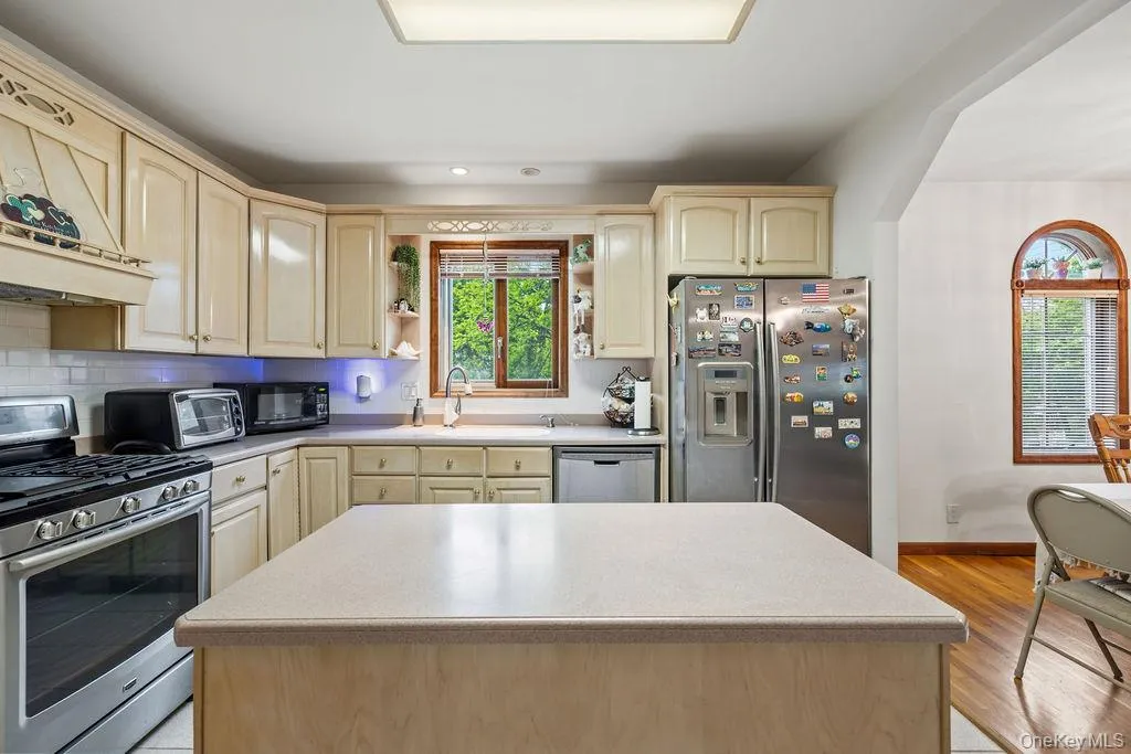 289 Seven Springs Mountain Road, Monroe, NY, 3 Bedrooms Bedrooms, 8 Rooms Rooms,2 BathroomsBathrooms,Residential,For Rent,Seven Springs Mountain,0,995300 289 Seven Springs Mountain Road, Monroe, NY, 3 Bedrooms Bedrooms, 8 Rooms Rooms,2 BathroomsBathrooms,Residential,For Rent,Seven Springs Mountain,0,995300