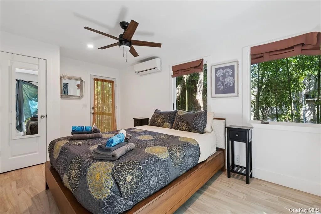 317 Sky Walk, Brookhaven, NY, 7 Bedrooms Bedrooms, 9 Rooms Rooms,5 BathroomsBathrooms,Residential Sale,For Rent,Sky,0,995314 317 Sky Walk, Brookhaven, NY, 7 Bedrooms Bedrooms, 9 Rooms Rooms,5 BathroomsBathrooms,Residential Sale,For Rent,Sky,0,995314