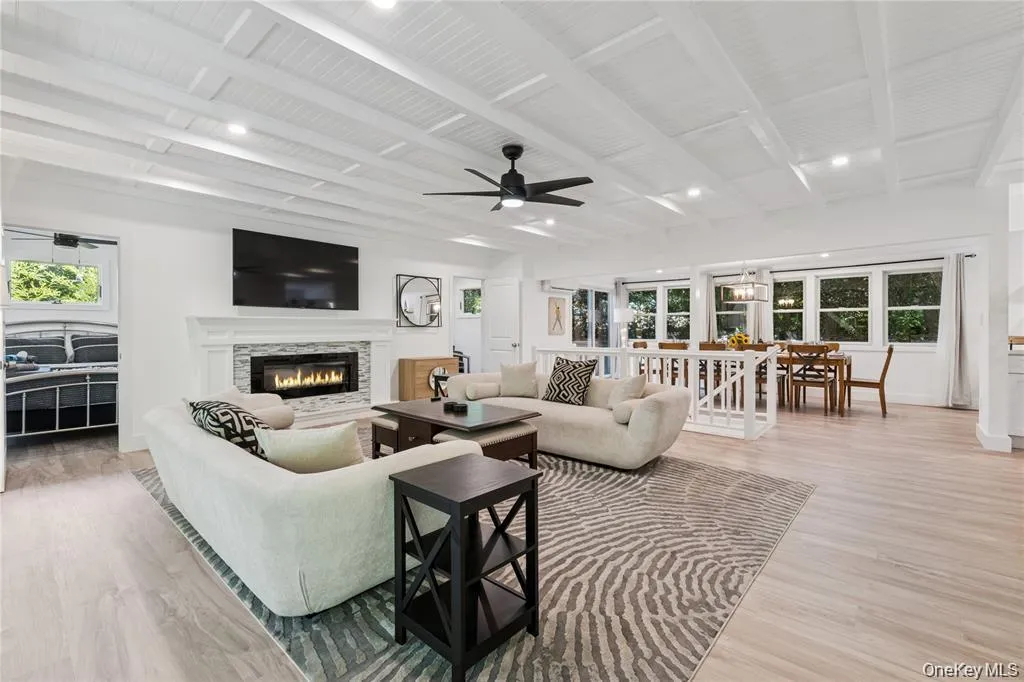 317 Sky Walk, Brookhaven, NY, 7 Bedrooms Bedrooms, 9 Rooms Rooms,5 BathroomsBathrooms,Residential Sale,For Rent,Sky,0,995314 317 Sky Walk, Brookhaven, NY, 7 Bedrooms Bedrooms, 9 Rooms Rooms,5 BathroomsBathrooms,Residential Sale,For Rent,Sky,0,995314