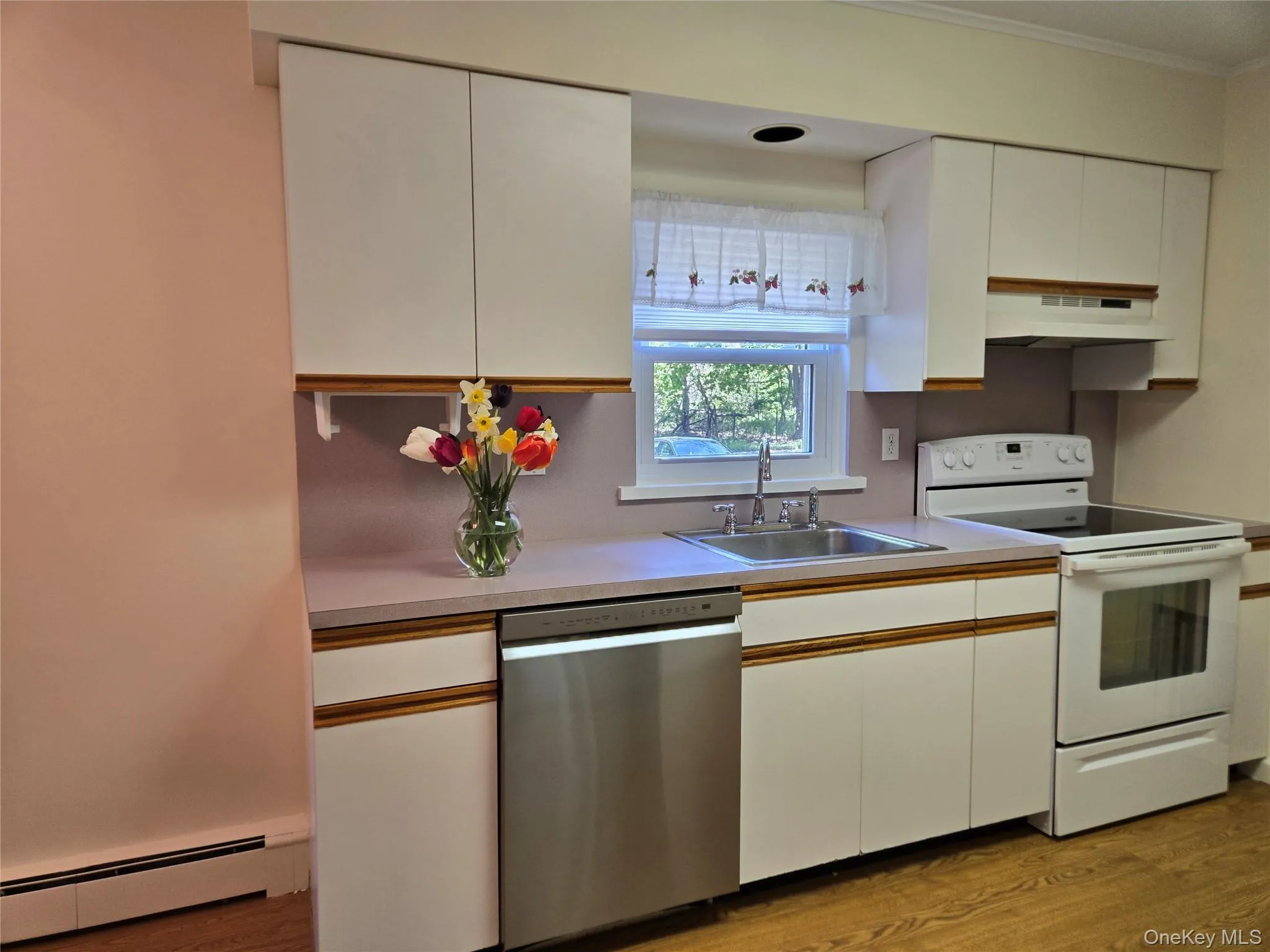 2758 N. Cedar Avenue, Islip, NY, 2 Bedrooms Bedrooms, 7 Rooms Rooms,2 BathroomsBathrooms,Residential Lease,For Rent,N. Cedar,0,995332 2758 N. Cedar Avenue, Islip, NY, 2 Bedrooms Bedrooms, 7 Rooms Rooms,2 BathroomsBathrooms,Residential Lease,For Rent,N. Cedar,0,995332
