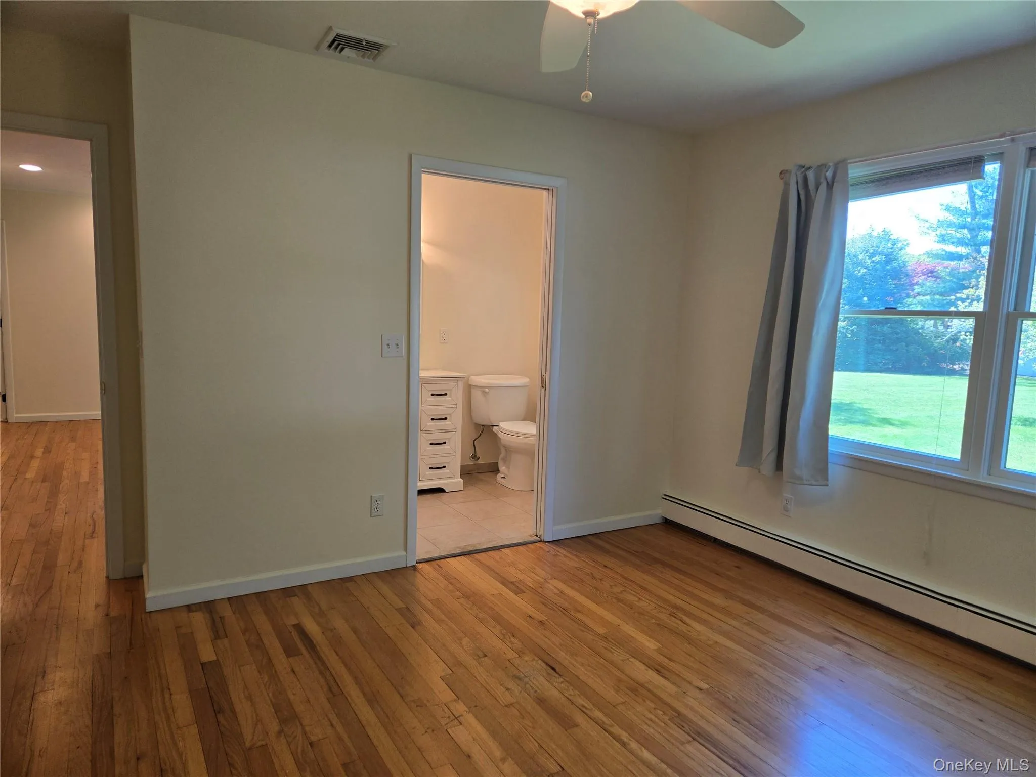Bedroom 2 w/bath, to hallway Bedroom 2 w/bath, to hallway