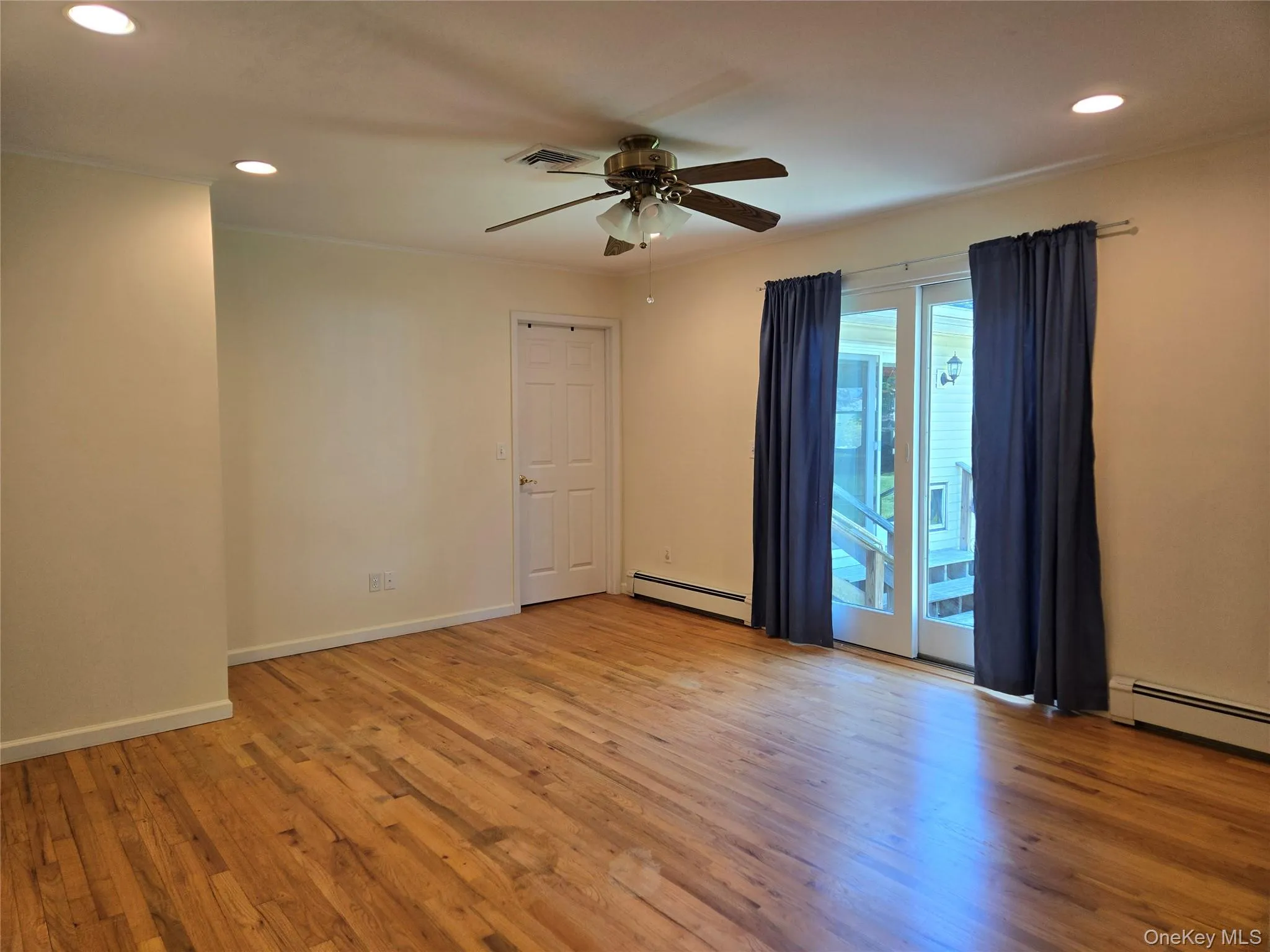 2758 N. Cedar Avenue, Islip, NY, 2 Bedrooms Bedrooms, 7 Rooms Rooms,2 BathroomsBathrooms,Residential Lease,For Rent,N. Cedar,0,995332 2758 N. Cedar Avenue, Islip, NY, 2 Bedrooms Bedrooms, 7 Rooms Rooms,2 BathroomsBathrooms,Residential Lease,For Rent,N. Cedar,0,995332