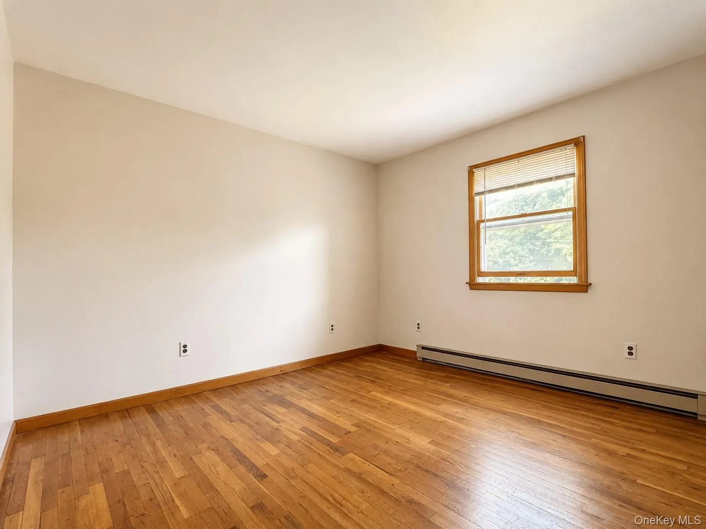 6 Roberts Lane, Brookhaven, NY, 5 Bedrooms Bedrooms, 8 Rooms Rooms,2 BathroomsBathrooms,Residential,For Rent,Roberts,0,995336 6 Roberts Lane, Brookhaven, NY, 5 Bedrooms Bedrooms, 8 Rooms Rooms,2 BathroomsBathrooms,Residential,For Rent,Roberts,0,995336