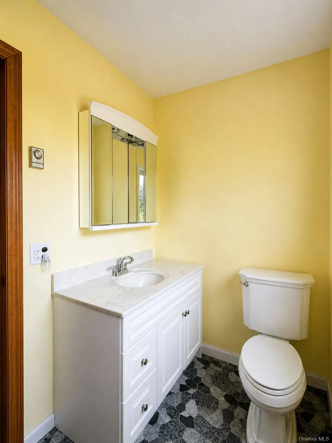 2nd Floor Full Bath 2nd Floor Full Bath