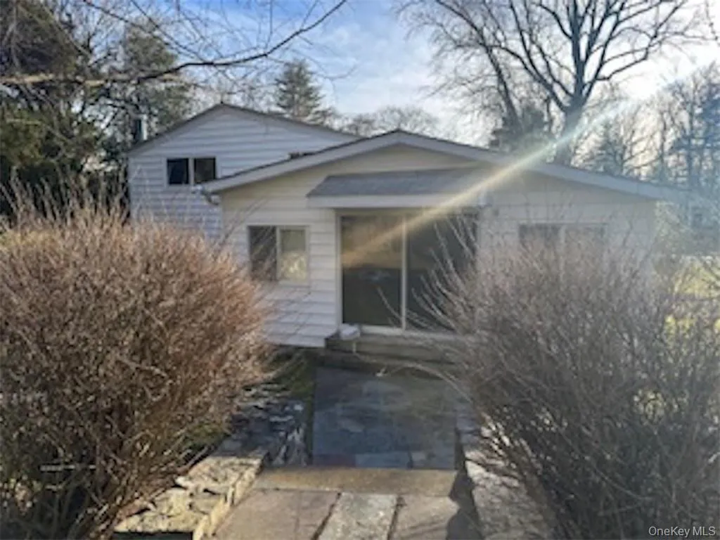 423 Springvale Road, Cortlandt, NY, 3 Bedrooms Bedrooms, 8 Rooms Rooms,1 BathroomBathrooms,Residential Lease,For Rent,Springvale,0,995339 423 Springvale Road, Cortlandt, NY, 3 Bedrooms Bedrooms, 8 Rooms Rooms,1 BathroomBathrooms,Residential Lease,For Rent,Springvale,0,995339