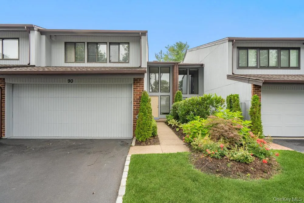 90 Foxwood Drive, Oyster Bay, NY, 3 Bedrooms Bedrooms, 7 Rooms Rooms,2 BathroomsBathrooms,Residential Lease,For Rent,Foxwood,0,995348 90 Foxwood Drive, Oyster Bay, NY, 3 Bedrooms Bedrooms, 7 Rooms Rooms,2 BathroomsBathrooms,Residential Lease,For Rent,Foxwood,0,995348