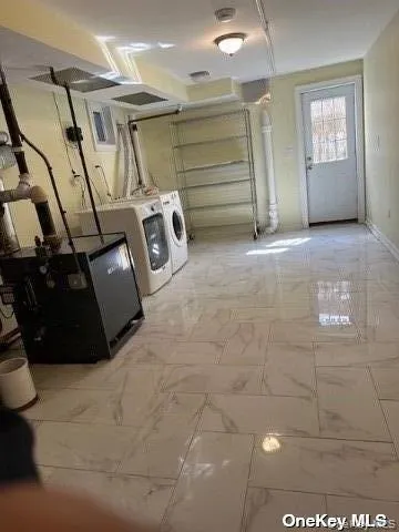 BASEMENT W/PRIVATE ENTRANCE BASEMENT W/PRIVATE ENTRANCE