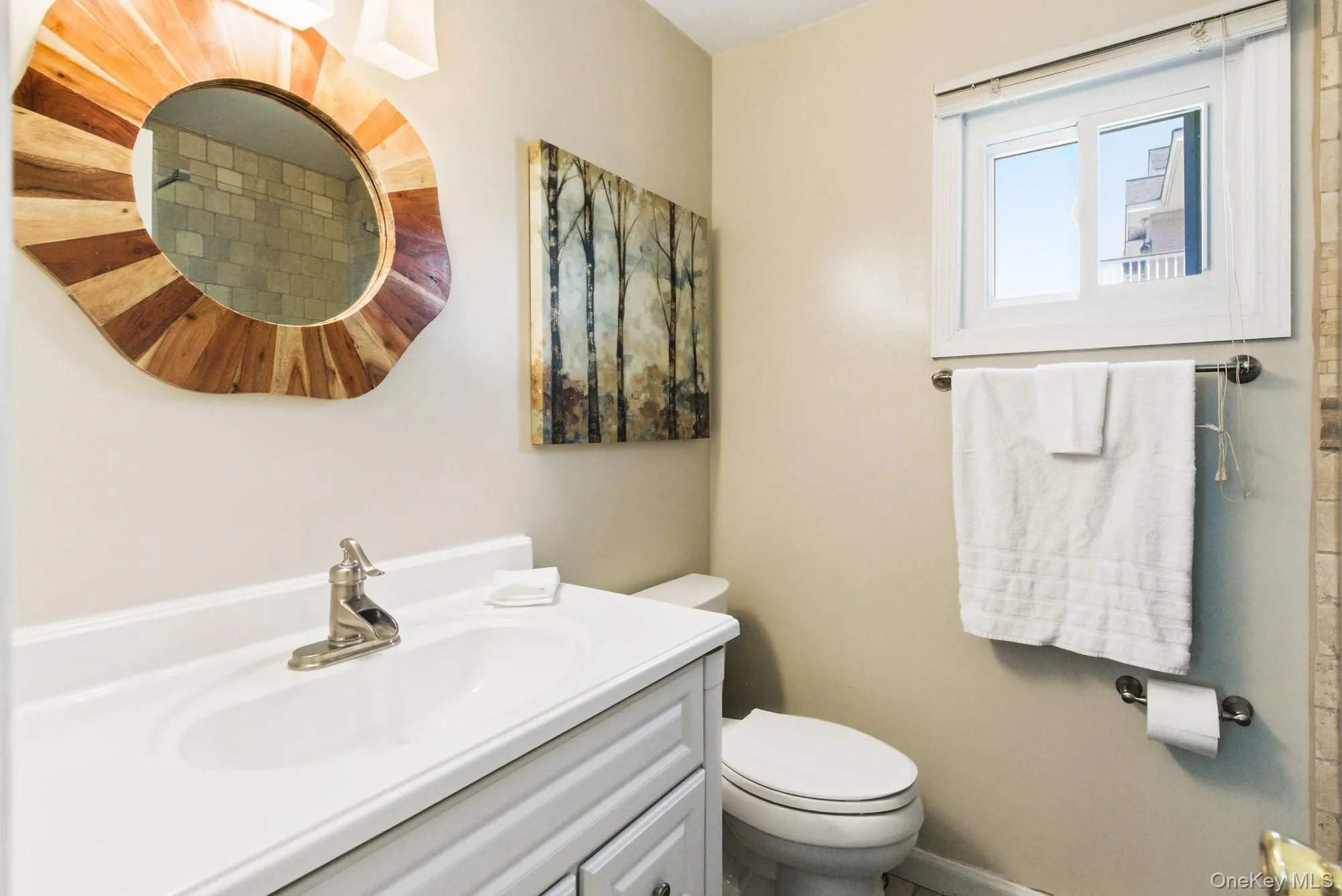 818 Dune Road, Southampton, New York 11978