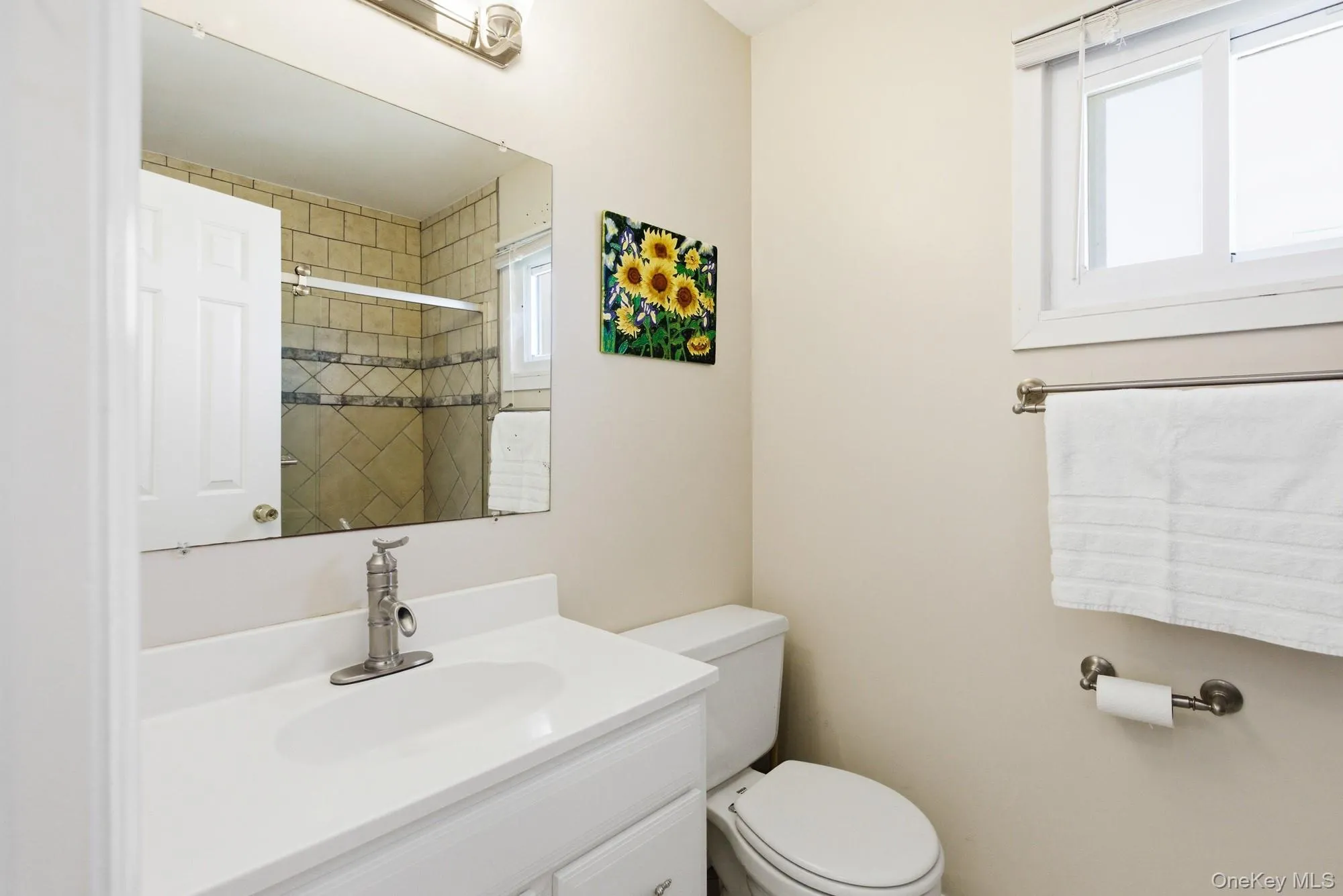 818 Dune Road, Southampton, New York 11978