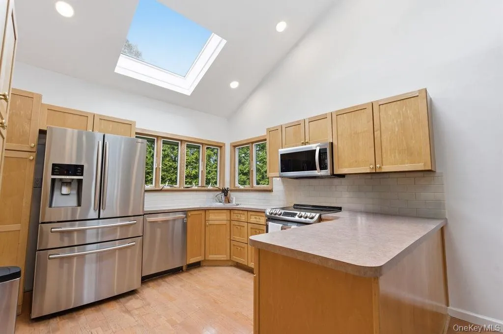 24 Liberty Street, Southampton, NY, 5 Bedrooms Bedrooms, 9 Rooms Rooms,2 BathroomsBathrooms,Residential Lease,For Rent,Liberty,0,995387 24 Liberty Street, Southampton, NY, 5 Bedrooms Bedrooms, 9 Rooms Rooms,2 BathroomsBathrooms,Residential Lease,For Rent,Liberty,0,995387
