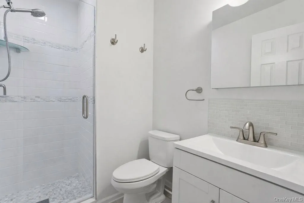 24 Liberty Street, Southampton, NY, 5 Bedrooms Bedrooms, 9 Rooms Rooms,2 BathroomsBathrooms,Residential Lease,For Rent,Liberty,0,995387 24 Liberty Street, Southampton, NY, 5 Bedrooms Bedrooms, 9 Rooms Rooms,2 BathroomsBathrooms,Residential Lease,For Rent,Liberty,0,995387