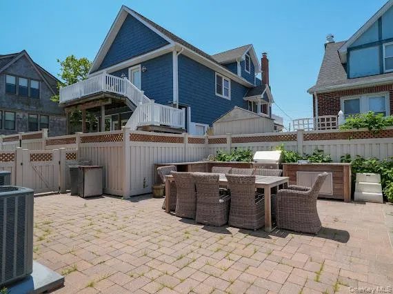3 Pennsylvania Court, Long Beach, NY, 4 Bedrooms Bedrooms, 9 Rooms Rooms,4 BathroomsBathrooms,Residential Lease,For Rent,Pennsylvania,0,995389 3 Pennsylvania Court, Long Beach, NY, 4 Bedrooms Bedrooms, 9 Rooms Rooms,4 BathroomsBathrooms,Residential Lease,For Rent,Pennsylvania,0,995389