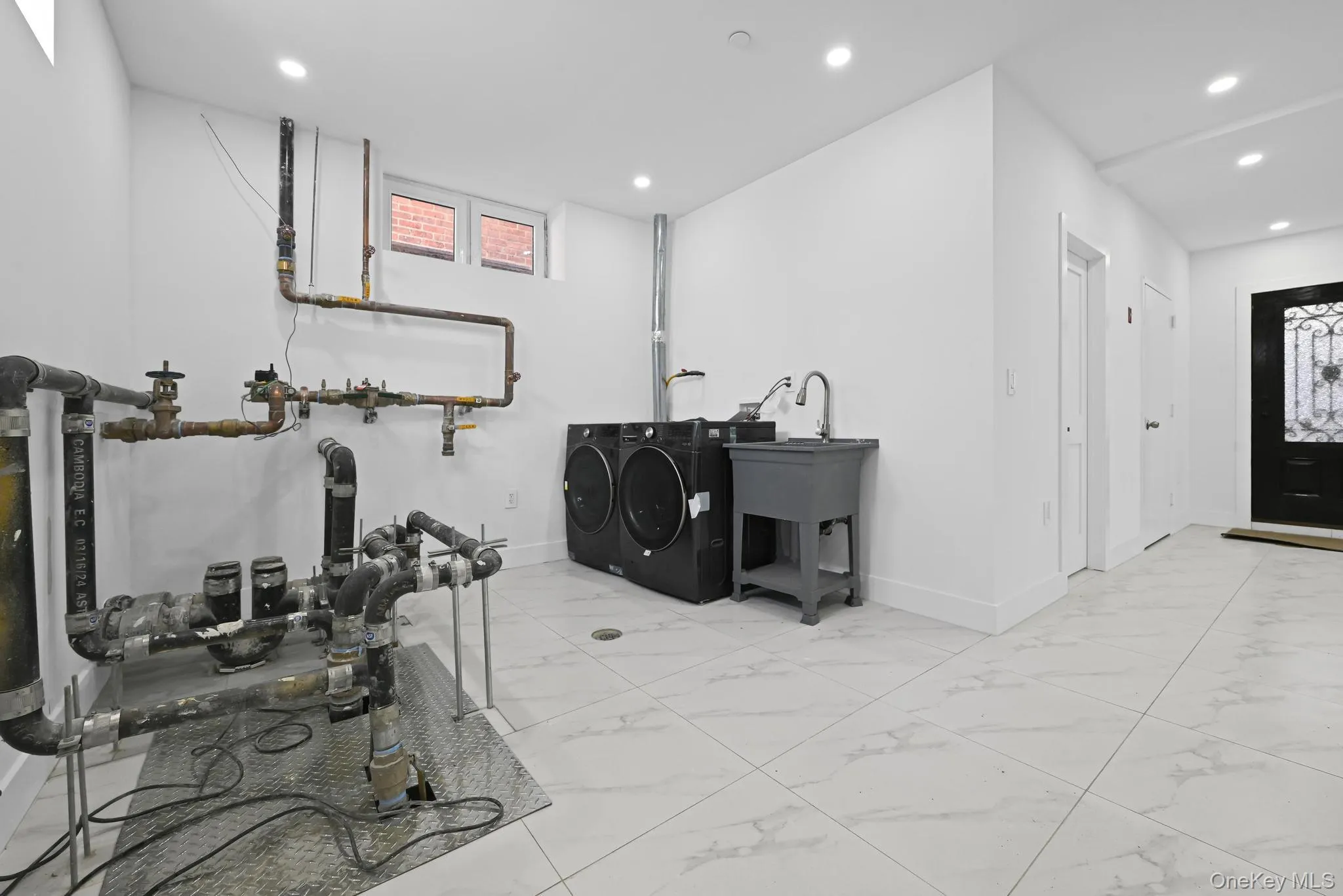 32-35 164th Street, New York, NY, 5 Bedrooms Bedrooms, 9 Rooms Rooms,5 BathroomsBathrooms,Residential,For Rent,164th,0,995407 32-35 164th Street, New York, NY, 5 Bedrooms Bedrooms, 9 Rooms Rooms,5 BathroomsBathrooms,Residential,For Rent,164th,0,995407