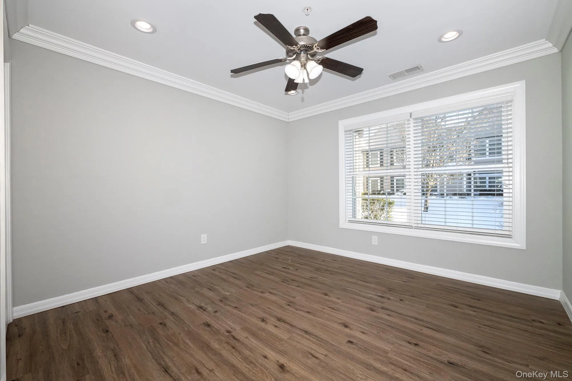 2200 Dolphin Lane, Islip, NY, 2 Bedrooms Bedrooms, 6 Rooms Rooms,2 BathroomsBathrooms,Residential Lease,For Rent,Dolphin,0,995413 2200 Dolphin Lane, Islip, NY, 2 Bedrooms Bedrooms, 6 Rooms Rooms,2 BathroomsBathrooms,Residential Lease,For Rent,Dolphin,0,995413