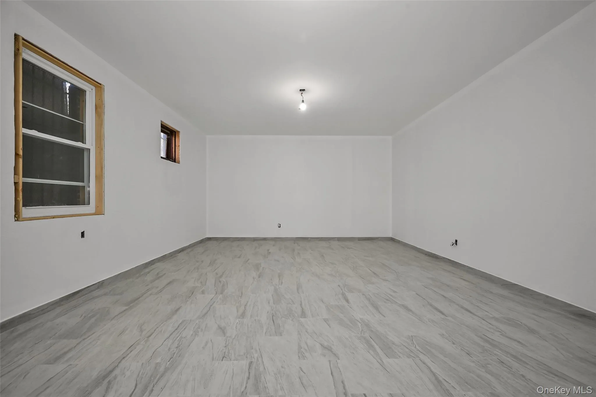 880 Glenmore Avenue, New York, NY, ,Commercial Lease,For Rent,Glenmore,0,995416 880 Glenmore Avenue, New York, NY, ,Commercial Lease,For Rent,Glenmore,0,995416