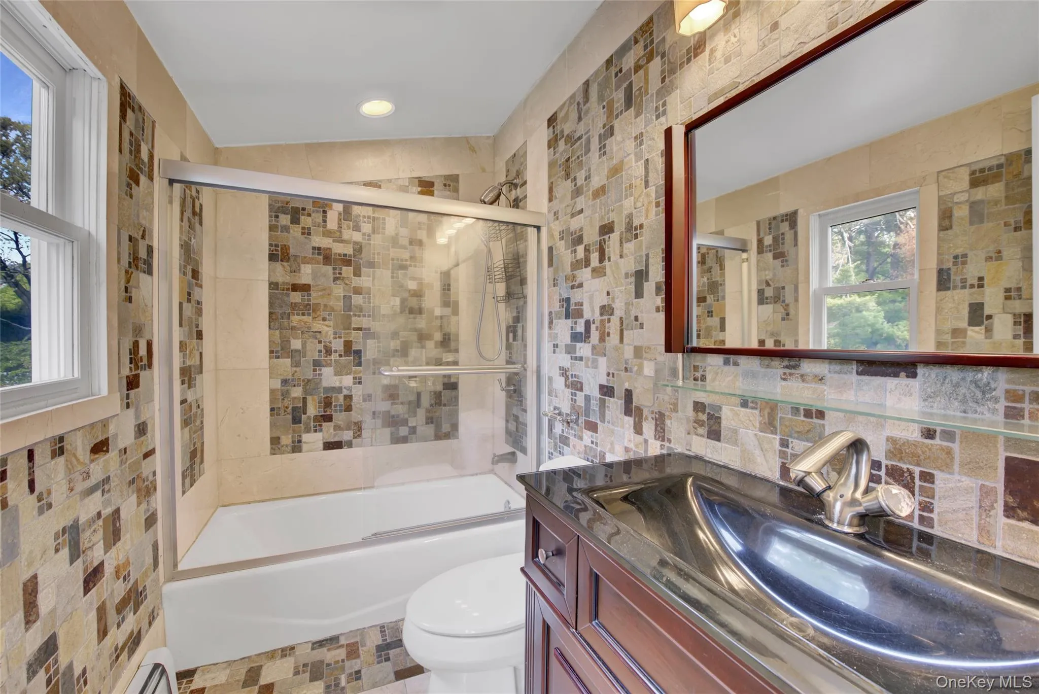 Second Full Bathroom Upstairs Second Full Bathroom Upstairs