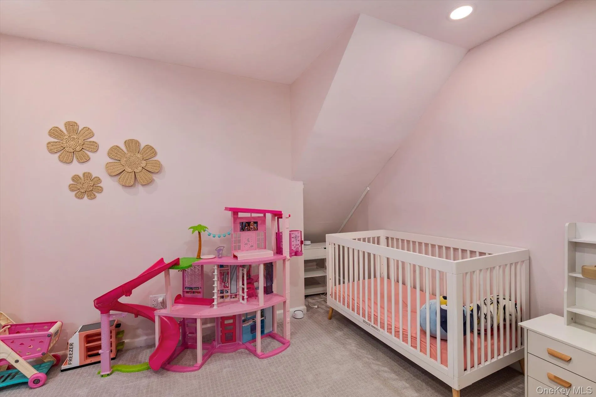 88 Pace Drive, Islip, NY, 5 Bedrooms Bedrooms, 11 Rooms Rooms,4 BathroomsBathrooms,Residential,For Rent,Pace,0,995450 88 Pace Drive, Islip, NY, 5 Bedrooms Bedrooms, 11 Rooms Rooms,4 BathroomsBathrooms,Residential,For Rent,Pace,0,995450