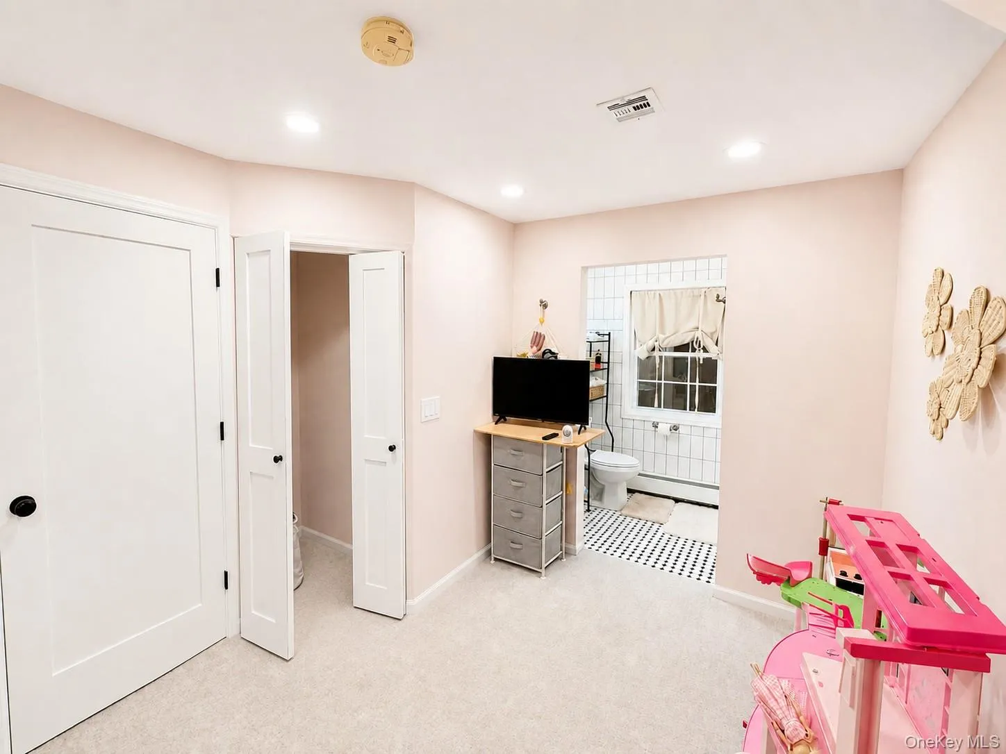 88 Pace Drive, Islip, NY, 5 Bedrooms Bedrooms, 11 Rooms Rooms,4 BathroomsBathrooms,Residential,For Rent,Pace,0,995450 88 Pace Drive, Islip, NY, 5 Bedrooms Bedrooms, 11 Rooms Rooms,4 BathroomsBathrooms,Residential,For Rent,Pace,0,995450
