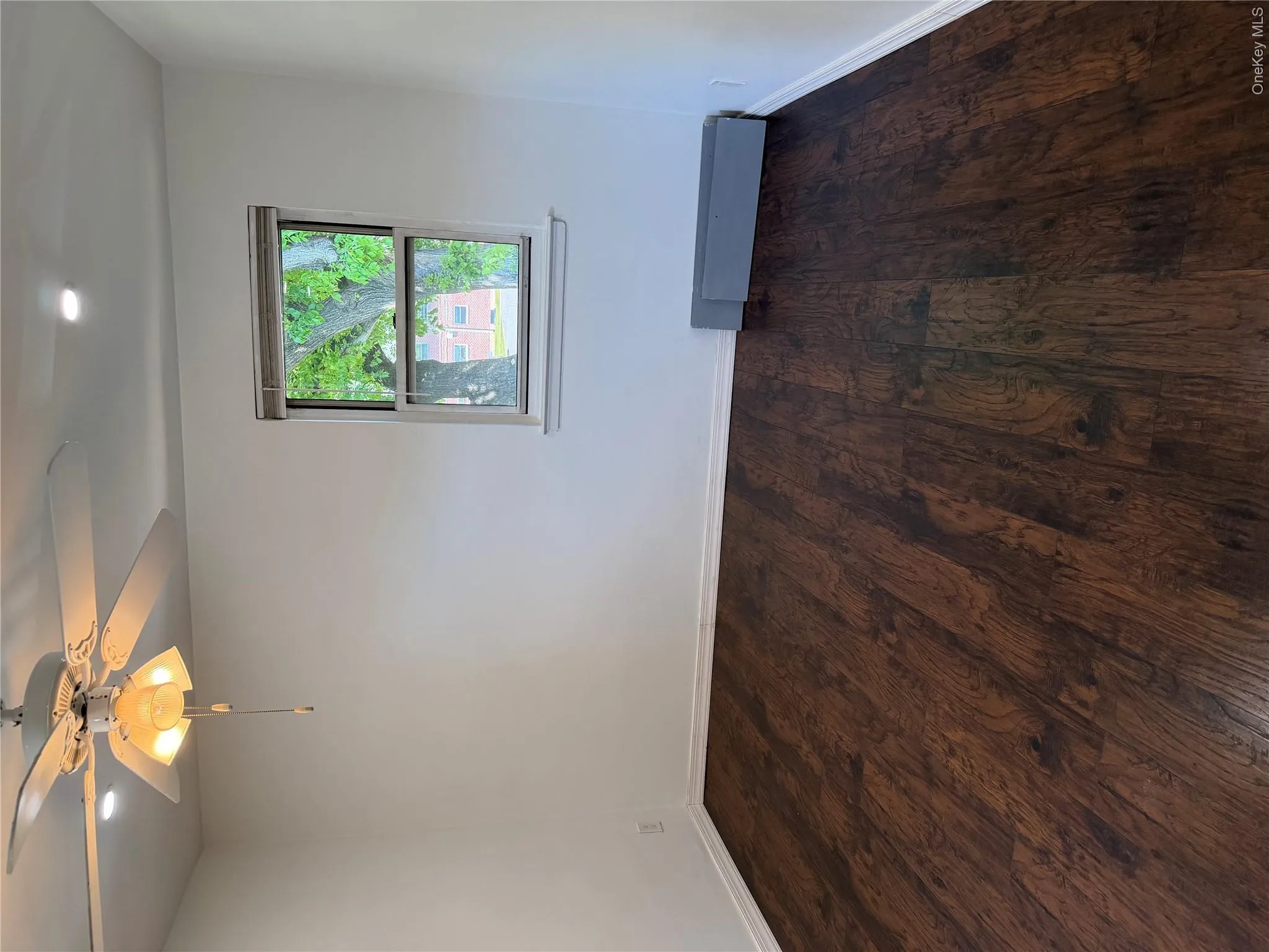 82-32 Langdale Street, New York, NY, 2 Bedrooms Bedrooms, 4 Rooms Rooms,1 BathroomBathrooms,Residential Lease,For Rent,Langdale,0,995452 82-32 Langdale Street, New York, NY, 2 Bedrooms Bedrooms, 4 Rooms Rooms,1 BathroomBathrooms,Residential Lease,For Rent,Langdale,0,995452