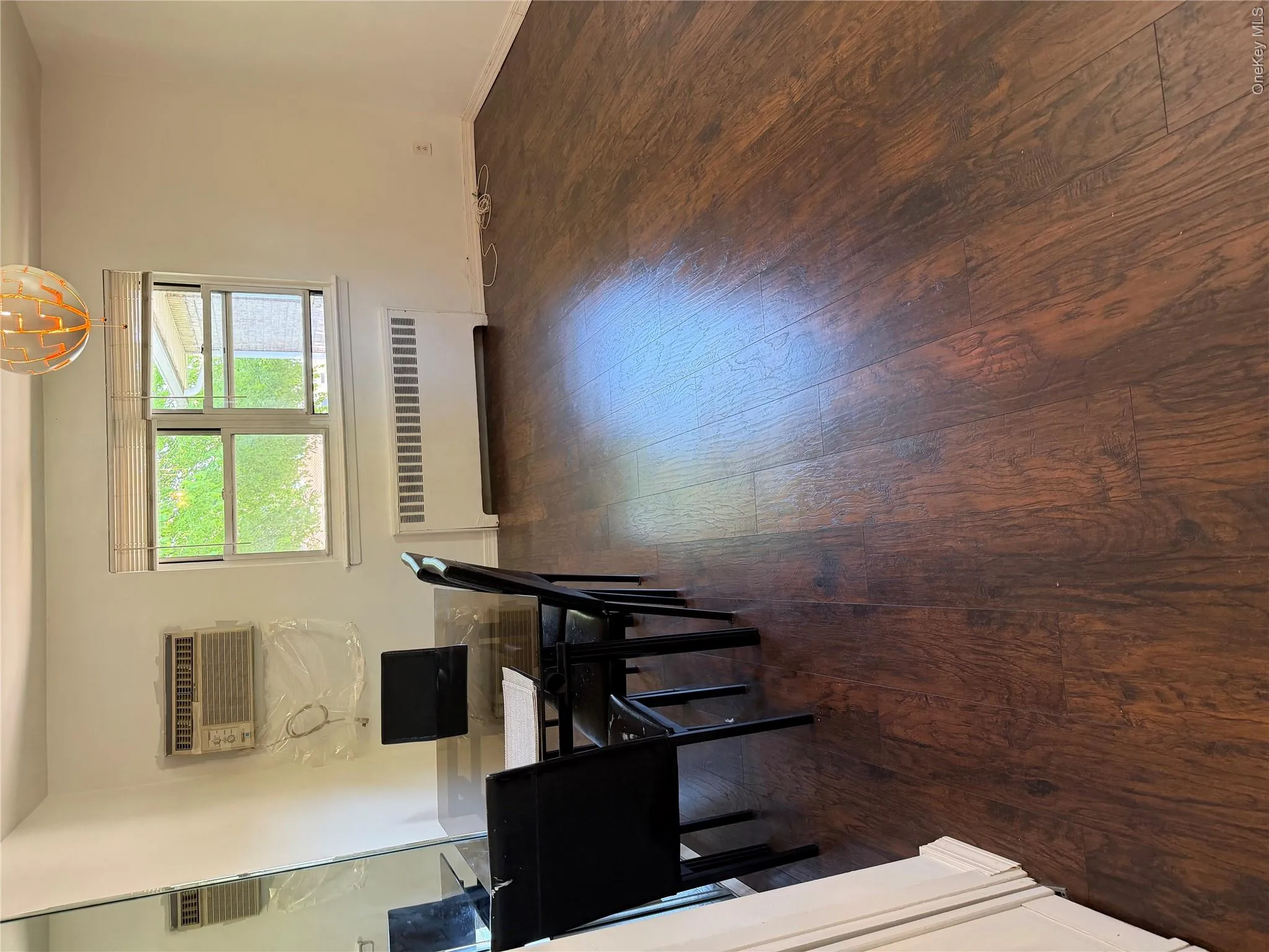 82-32 Langdale Street, New York, NY, 2 Bedrooms Bedrooms, 4 Rooms Rooms,1 BathroomBathrooms,Residential Lease,For Rent,Langdale,0,995452 82-32 Langdale Street, New York, NY, 2 Bedrooms Bedrooms, 4 Rooms Rooms,1 BathroomBathrooms,Residential Lease,For Rent,Langdale,0,995452