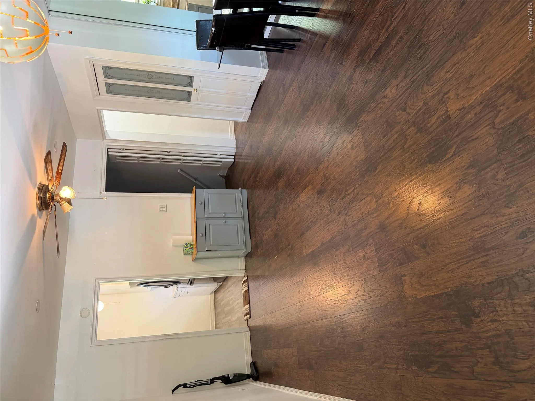 82-32 Langdale Street, New York, NY, 2 Bedrooms Bedrooms, 4 Rooms Rooms,1 BathroomBathrooms,Residential Lease,For Rent,Langdale,0,995452 82-32 Langdale Street, New York, NY, 2 Bedrooms Bedrooms, 4 Rooms Rooms,1 BathroomBathrooms,Residential Lease,For Rent,Langdale,0,995452