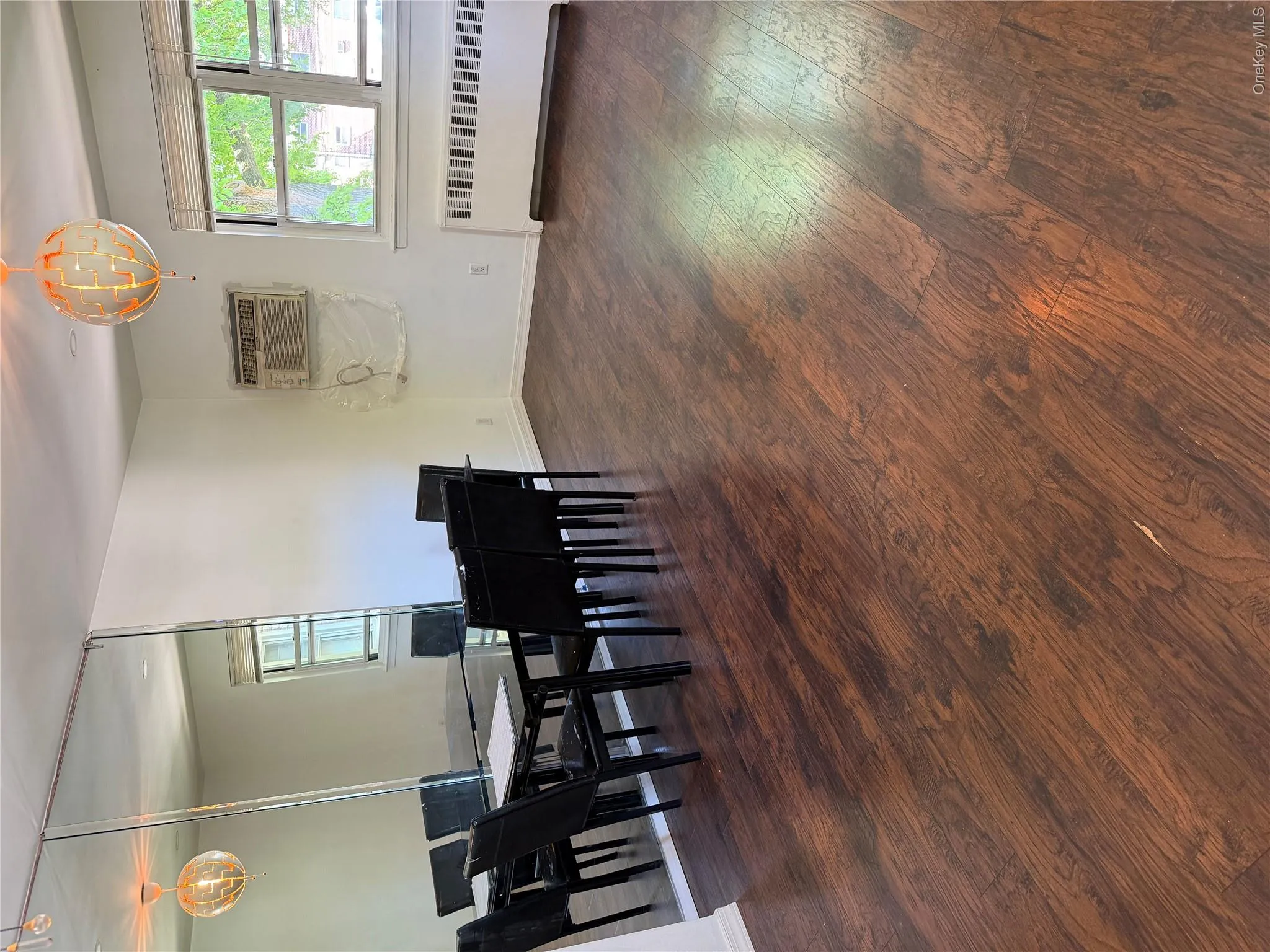 82-32 Langdale Street, New York, NY, 2 Bedrooms Bedrooms, 4 Rooms Rooms,1 BathroomBathrooms,Residential Lease,For Rent,Langdale,0,995452 82-32 Langdale Street, New York, NY, 2 Bedrooms Bedrooms, 4 Rooms Rooms,1 BathroomBathrooms,Residential Lease,For Rent,Langdale,0,995452