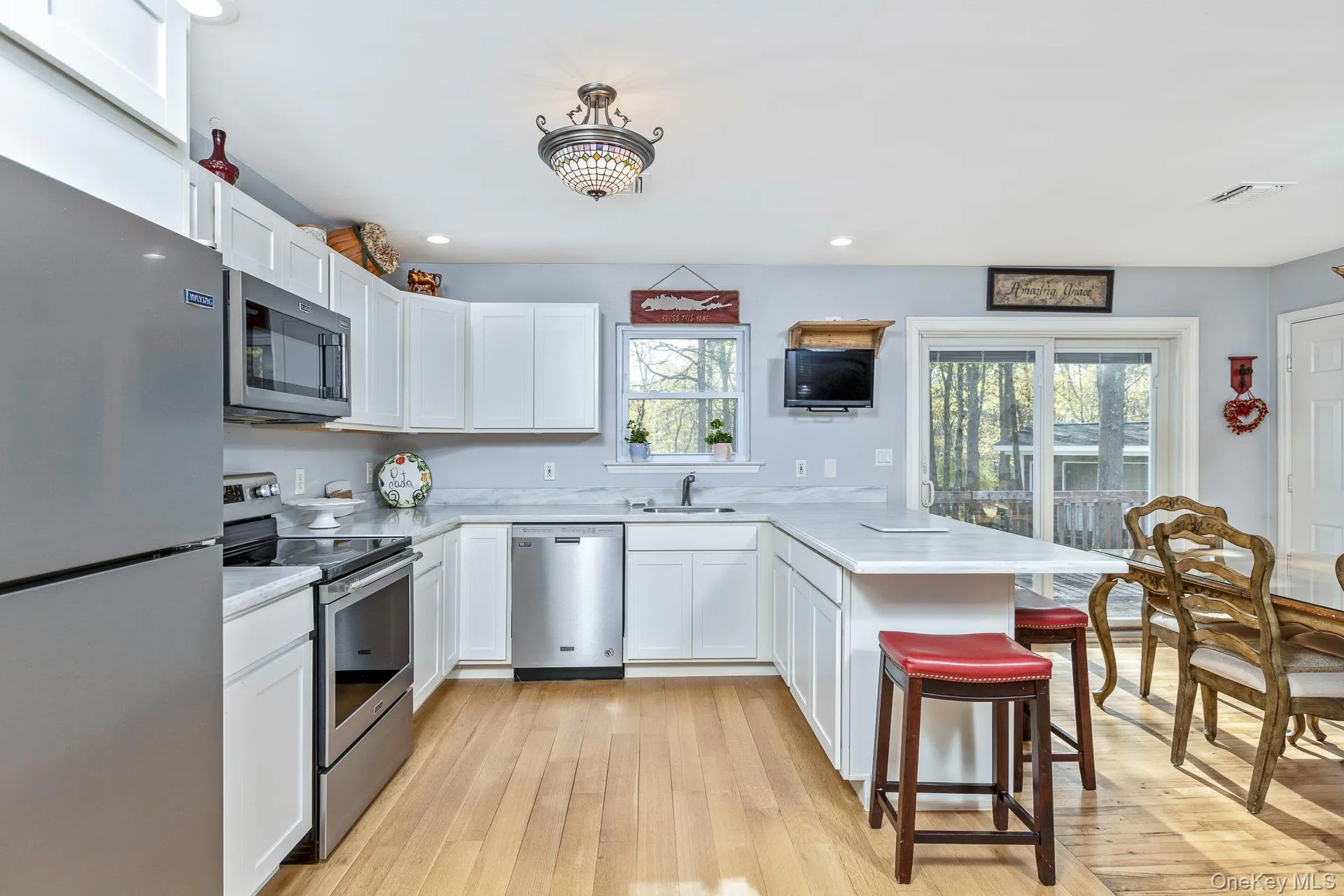 10 Black Pine Street, Brookhaven, NY, 3 Bedrooms Bedrooms, 6 Rooms Rooms,2 BathroomsBathrooms,Residential,For Rent,Black Pine,0,995453 10 Black Pine Street, Brookhaven, NY, 3 Bedrooms Bedrooms, 6 Rooms Rooms,2 BathroomsBathrooms,Residential,For Rent,Black Pine,0,995453