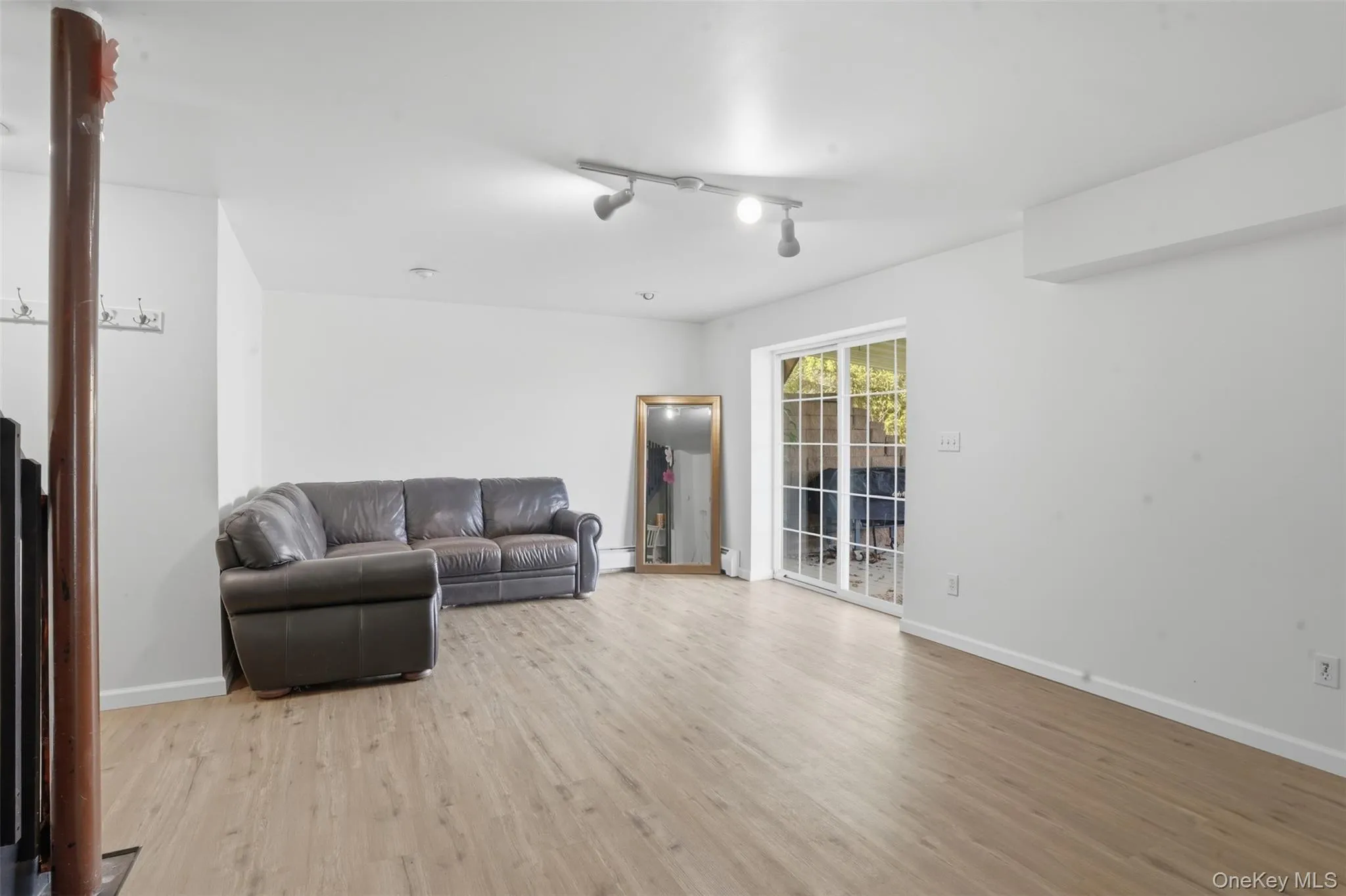 34 Rombout Road, La Grange, NY, 3 Bedrooms Bedrooms, 7 Rooms Rooms,2 BathroomsBathrooms,Residential Lease,For Rent,Rombout,0,995464 34 Rombout Road, La Grange, NY, 3 Bedrooms Bedrooms, 7 Rooms Rooms,2 BathroomsBathrooms,Residential Lease,For Rent,Rombout,0,995464