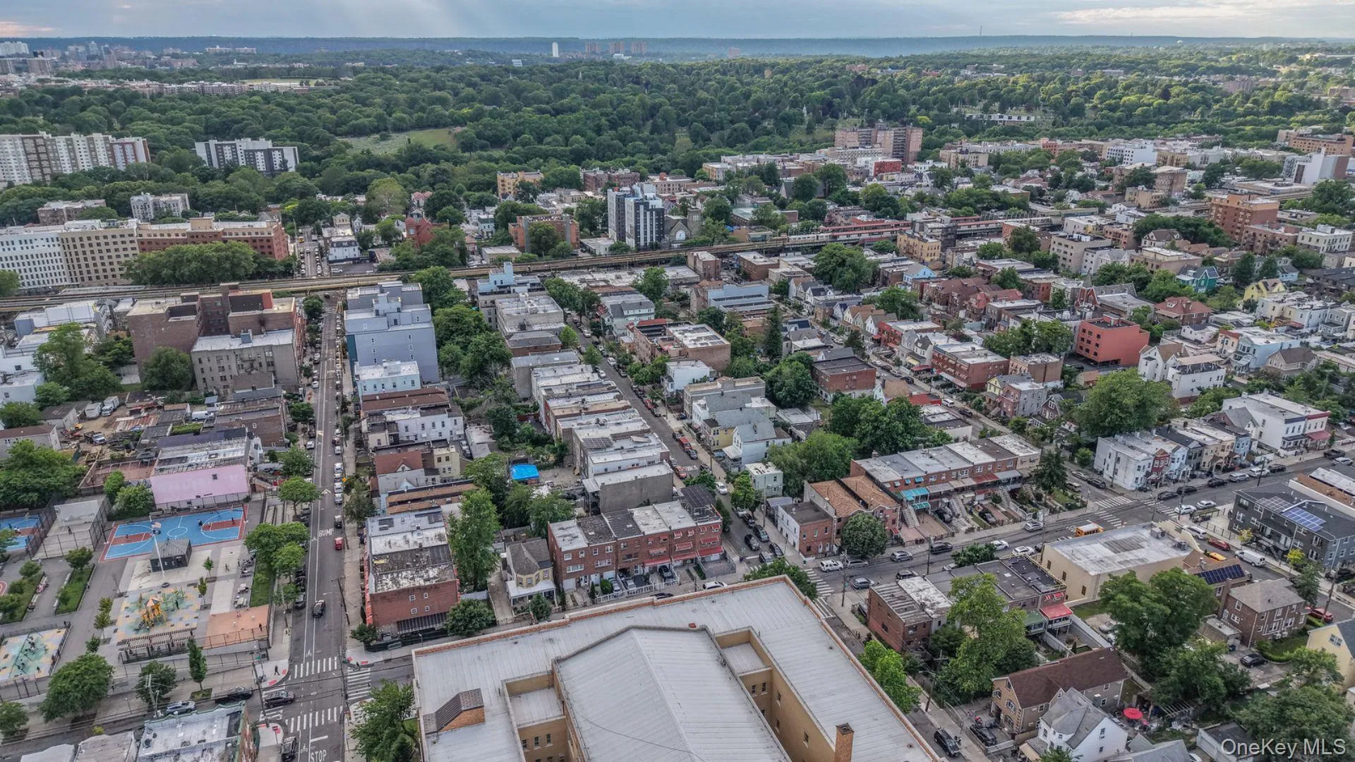 3719 Barnes Avenue, New York, NY, 5 Bedrooms Bedrooms, 9 Rooms Rooms,3 BathroomsBathrooms,Residential,For Rent,Barnes,0,995465 3719 Barnes Avenue, New York, NY, 5 Bedrooms Bedrooms, 9 Rooms Rooms,3 BathroomsBathrooms,Residential,For Rent,Barnes,0,995465