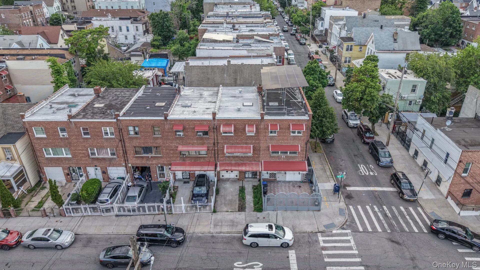3719 Barnes Avenue, New York, NY, 5 Bedrooms Bedrooms, 9 Rooms Rooms,3 BathroomsBathrooms,Residential,For Rent,Barnes,0,995465 3719 Barnes Avenue, New York, NY, 5 Bedrooms Bedrooms, 9 Rooms Rooms,3 BathroomsBathrooms,Residential,For Rent,Barnes,0,995465