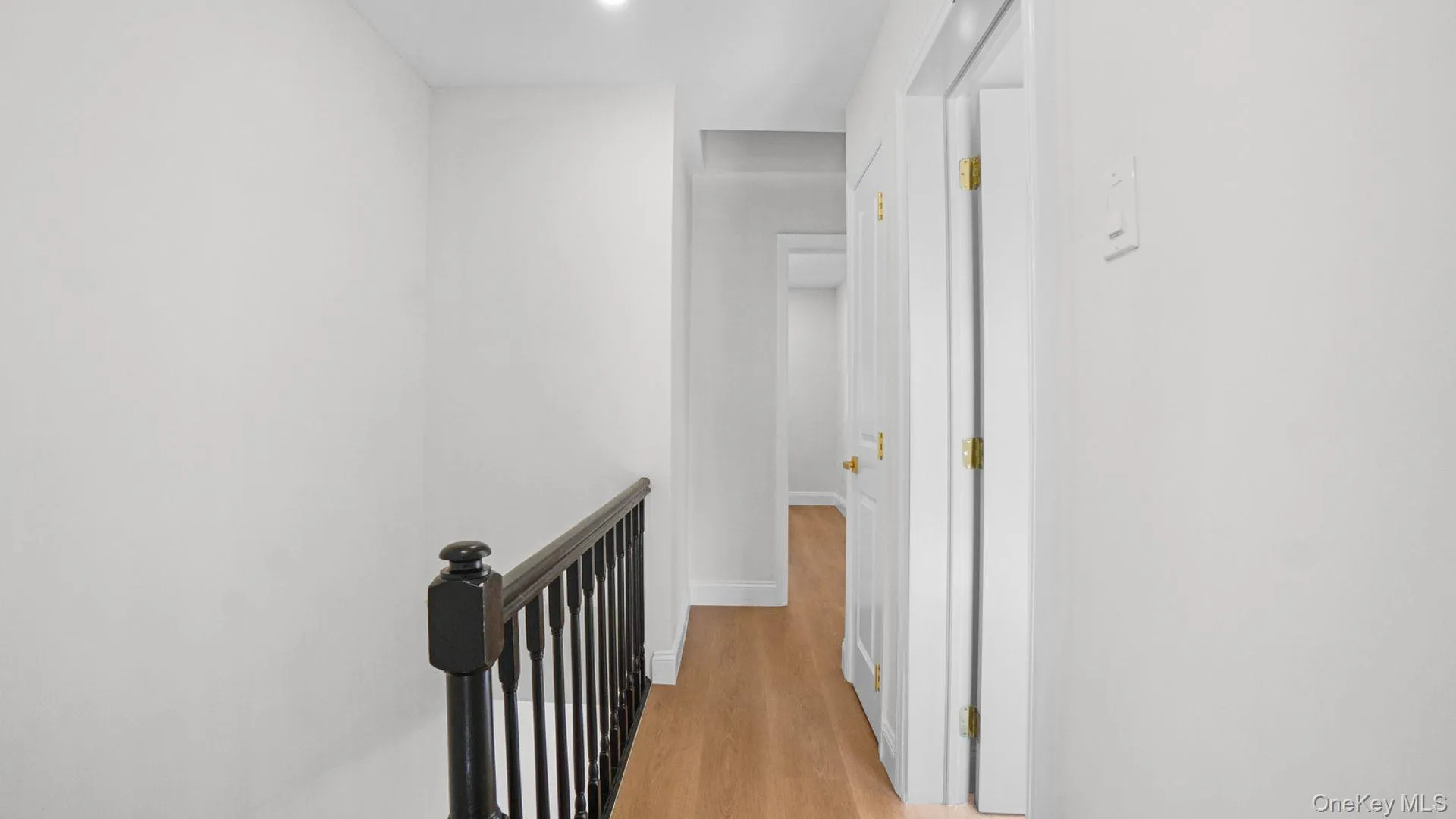 3719 Barnes Avenue, New York, NY, 5 Bedrooms Bedrooms, 9 Rooms Rooms,3 BathroomsBathrooms,Residential,For Rent,Barnes,0,995465 3719 Barnes Avenue, New York, NY, 5 Bedrooms Bedrooms, 9 Rooms Rooms,3 BathroomsBathrooms,Residential,For Rent,Barnes,0,995465