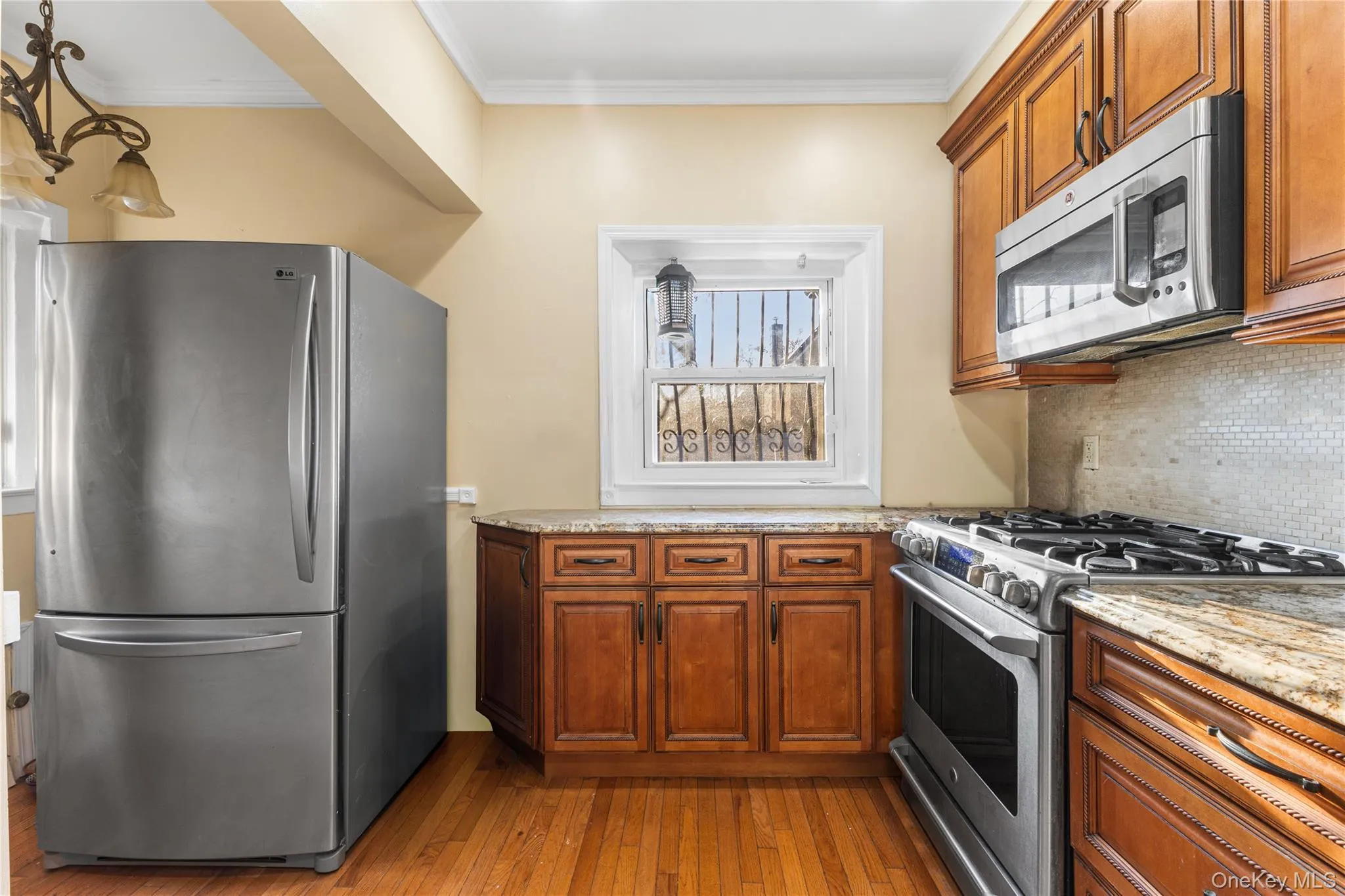 13156 229th Street, New York, NY, 3 Bedrooms Bedrooms, 9 Rooms Rooms,1 BathroomBathrooms,Residential Lease,For Rent,229th,0,995472 13156 229th Street, New York, NY, 3 Bedrooms Bedrooms, 9 Rooms Rooms,1 BathroomBathrooms,Residential Lease,For Rent,229th,0,995472