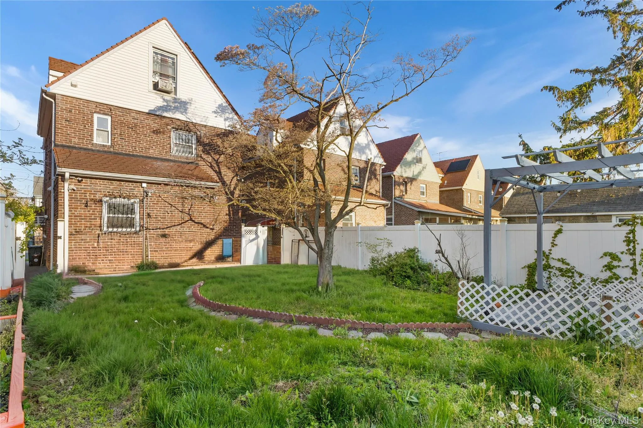 13156 229th Street, New York, NY, 3 Bedrooms Bedrooms, 9 Rooms Rooms,1 BathroomBathrooms,Residential Lease,For Rent,229th,0,995472 13156 229th Street, New York, NY, 3 Bedrooms Bedrooms, 9 Rooms Rooms,1 BathroomBathrooms,Residential Lease,For Rent,229th,0,995472