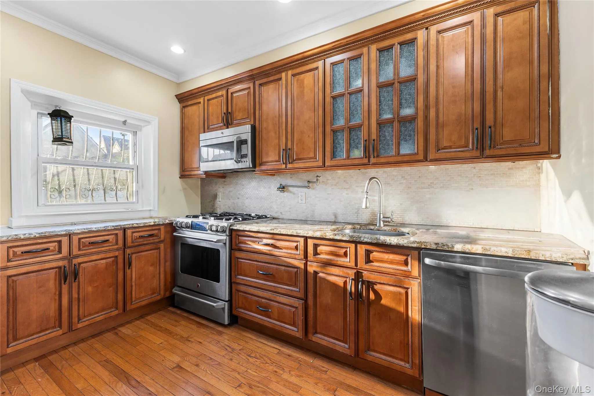 13156 229th Street, New York, NY, 3 Bedrooms Bedrooms, 9 Rooms Rooms,1 BathroomBathrooms,Residential Lease,For Rent,229th,0,995472 13156 229th Street, New York, NY, 3 Bedrooms Bedrooms, 9 Rooms Rooms,1 BathroomBathrooms,Residential Lease,For Rent,229th,0,995472