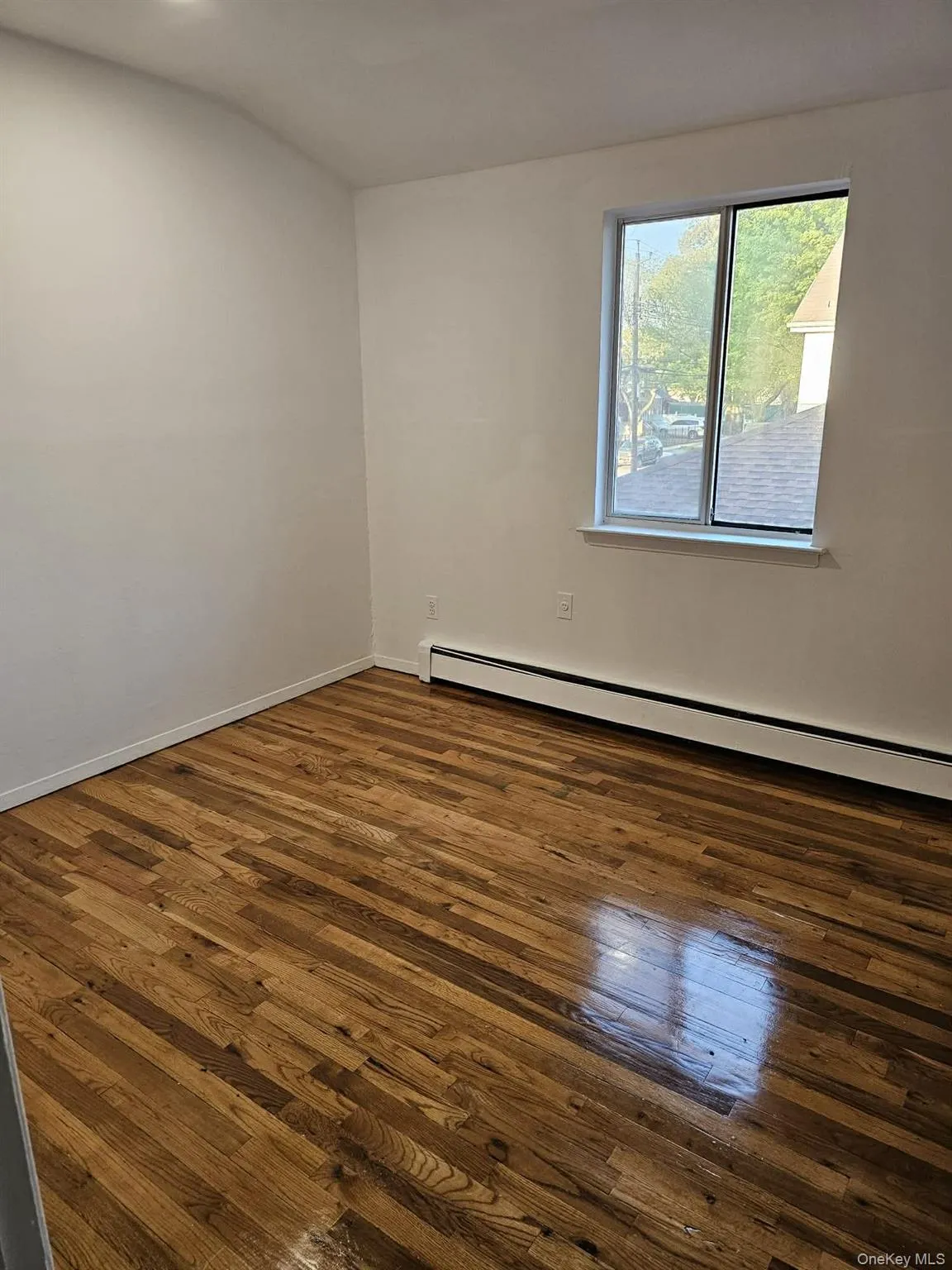179-12 145th Avenue, New York, NY, 3 Bedrooms Bedrooms, 6 Rooms Rooms,1 BathroomBathrooms,Residential Lease,For Rent,145th,0,995488 179-12 145th Avenue, New York, NY, 3 Bedrooms Bedrooms, 6 Rooms Rooms,1 BathroomBathrooms,Residential Lease,For Rent,145th,0,995488