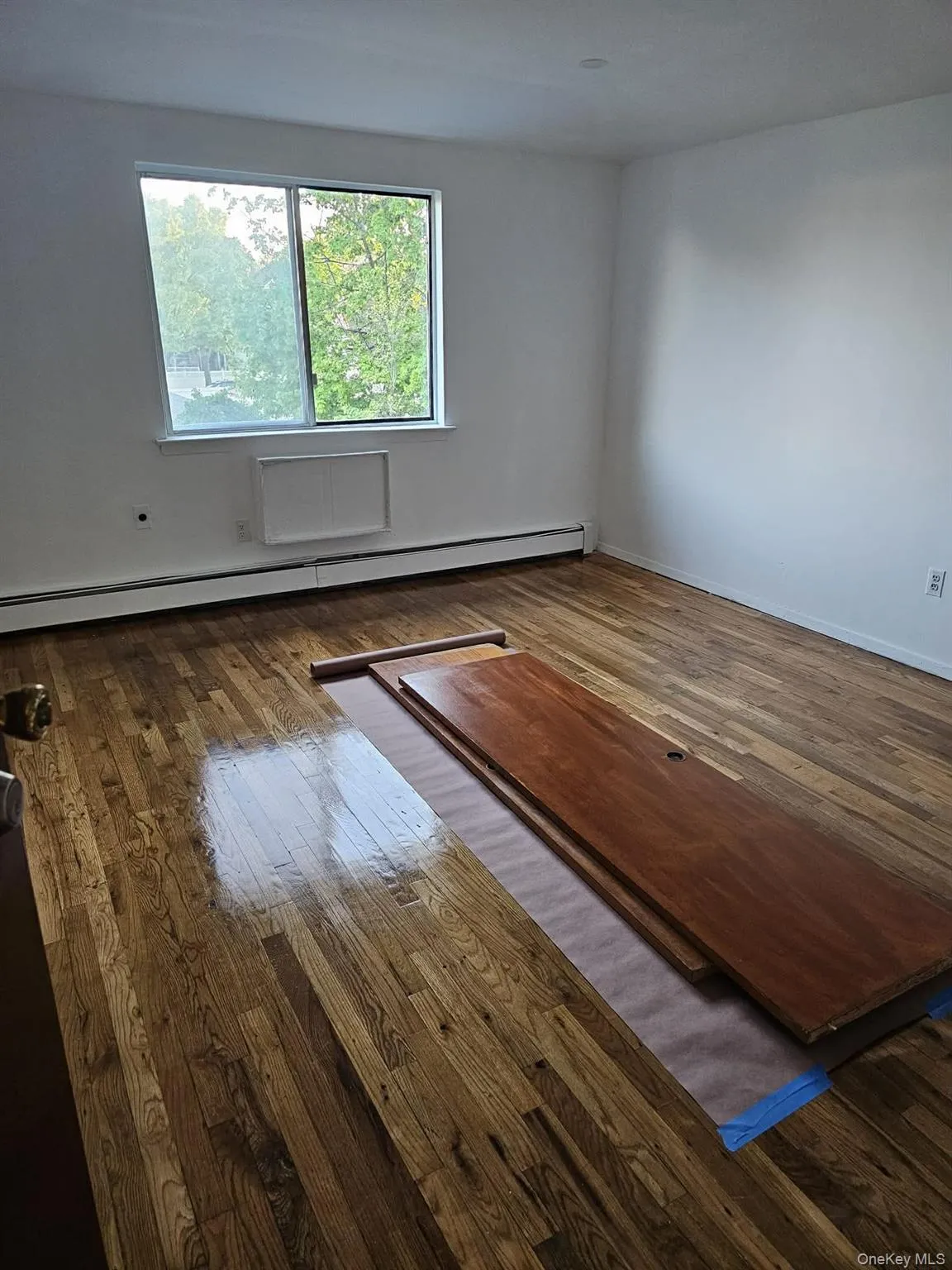 179-12 145th Avenue, New York, NY, 3 Bedrooms Bedrooms, 6 Rooms Rooms,1 BathroomBathrooms,Residential Lease,For Rent,145th,0,995488 179-12 145th Avenue, New York, NY, 3 Bedrooms Bedrooms, 6 Rooms Rooms,1 BathroomBathrooms,Residential Lease,For Rent,145th,0,995488