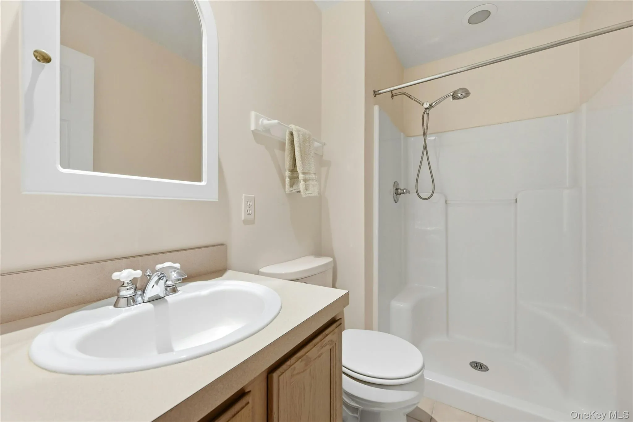 1565 Calebs Way, Southold, NY, 2 Bedrooms Bedrooms, 4 Rooms Rooms,2 BathroomsBathrooms,Residential,For Rent,Calebs,0,995502 1565 Calebs Way, Southold, NY, 2 Bedrooms Bedrooms, 4 Rooms Rooms,2 BathroomsBathrooms,Residential,For Rent,Calebs,0,995502