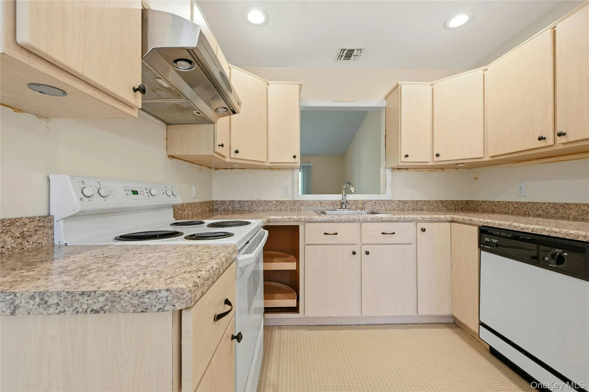 1565 Calebs Way, Southold, NY, 2 Bedrooms Bedrooms, 4 Rooms Rooms,2 BathroomsBathrooms,Residential,For Rent,Calebs,0,995502 1565 Calebs Way, Southold, NY, 2 Bedrooms Bedrooms, 4 Rooms Rooms,2 BathroomsBathrooms,Residential,For Rent,Calebs,0,995502