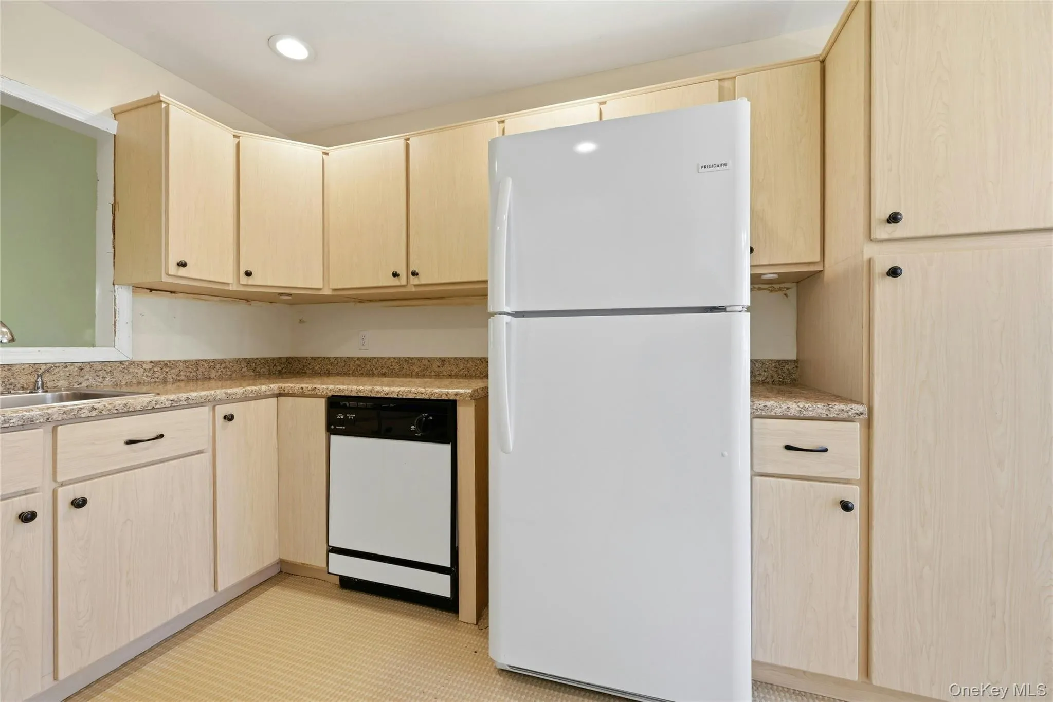1565 Calebs Way, Southold, NY, 2 Bedrooms Bedrooms, 4 Rooms Rooms,2 BathroomsBathrooms,Residential,For Rent,Calebs,0,995502 1565 Calebs Way, Southold, NY, 2 Bedrooms Bedrooms, 4 Rooms Rooms,2 BathroomsBathrooms,Residential,For Rent,Calebs,0,995502