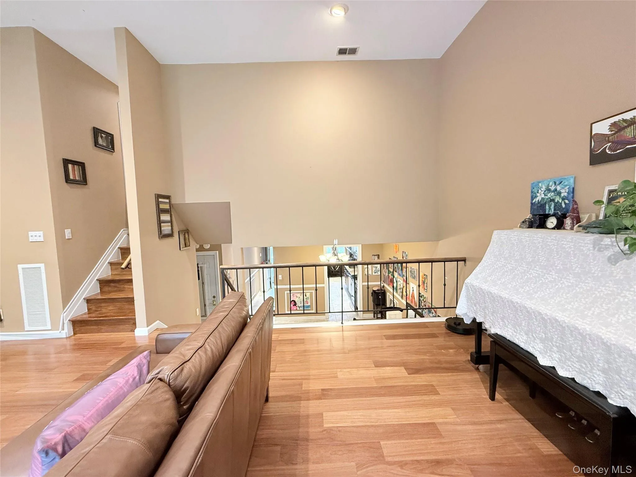 21 Manors Drive, Oyster Bay, NY, 2 Bedrooms Bedrooms, 6 Rooms Rooms,2 BathroomsBathrooms,Residential Lease,For Rent,Manors,0,995504 21 Manors Drive, Oyster Bay, NY, 2 Bedrooms Bedrooms, 6 Rooms Rooms,2 BathroomsBathrooms,Residential Lease,For Rent,Manors,0,995504