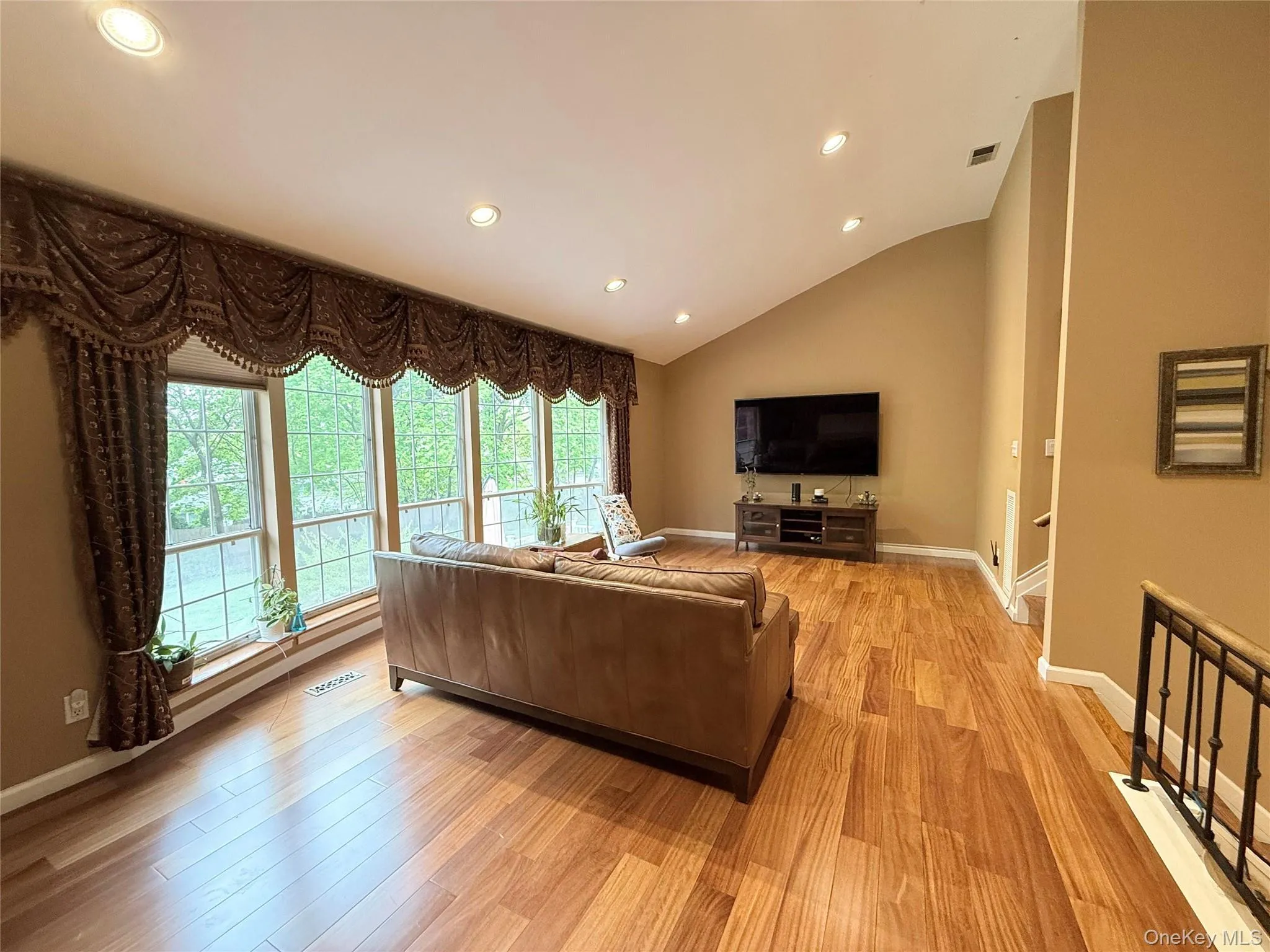 21 Manors Drive, Oyster Bay, NY, 2 Bedrooms Bedrooms, 6 Rooms Rooms,2 BathroomsBathrooms,Residential Lease,For Rent,Manors,0,995504 21 Manors Drive, Oyster Bay, NY, 2 Bedrooms Bedrooms, 6 Rooms Rooms,2 BathroomsBathrooms,Residential Lease,For Rent,Manors,0,995504